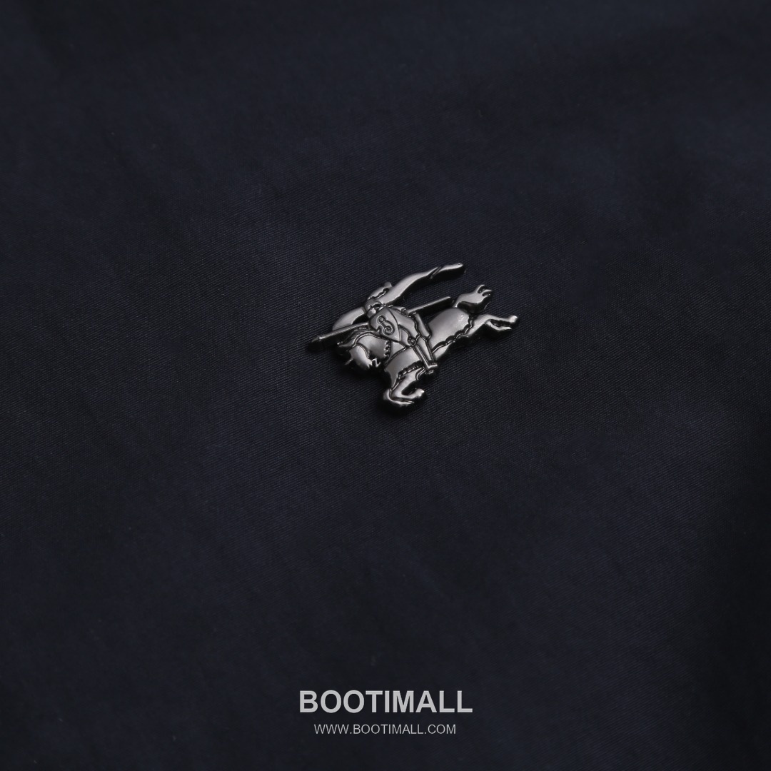 버버리 2026SS 리버서블 코튼캔버스 체크 루즈핏 후드 블랙 재킷 Burberry 2026 SS Reversible Cotton Canvas Check Loose Fit Hooded Black Jacket D278-C70 5