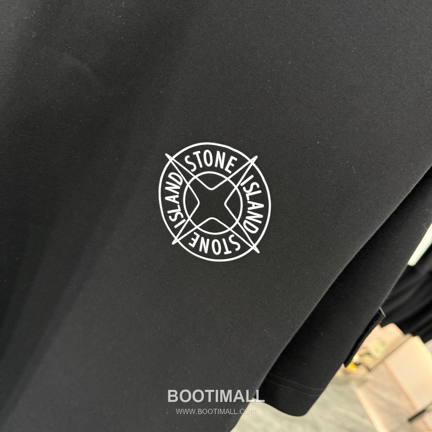 스톤아일랜드 2026SS 헤비코튼 로고패치 오버핏 반팔 블랙 티셔츠 Stone Island 2026 SS Heavy Cotton Logo Patch Oversized Short Sleeve Black T-Shirt 12