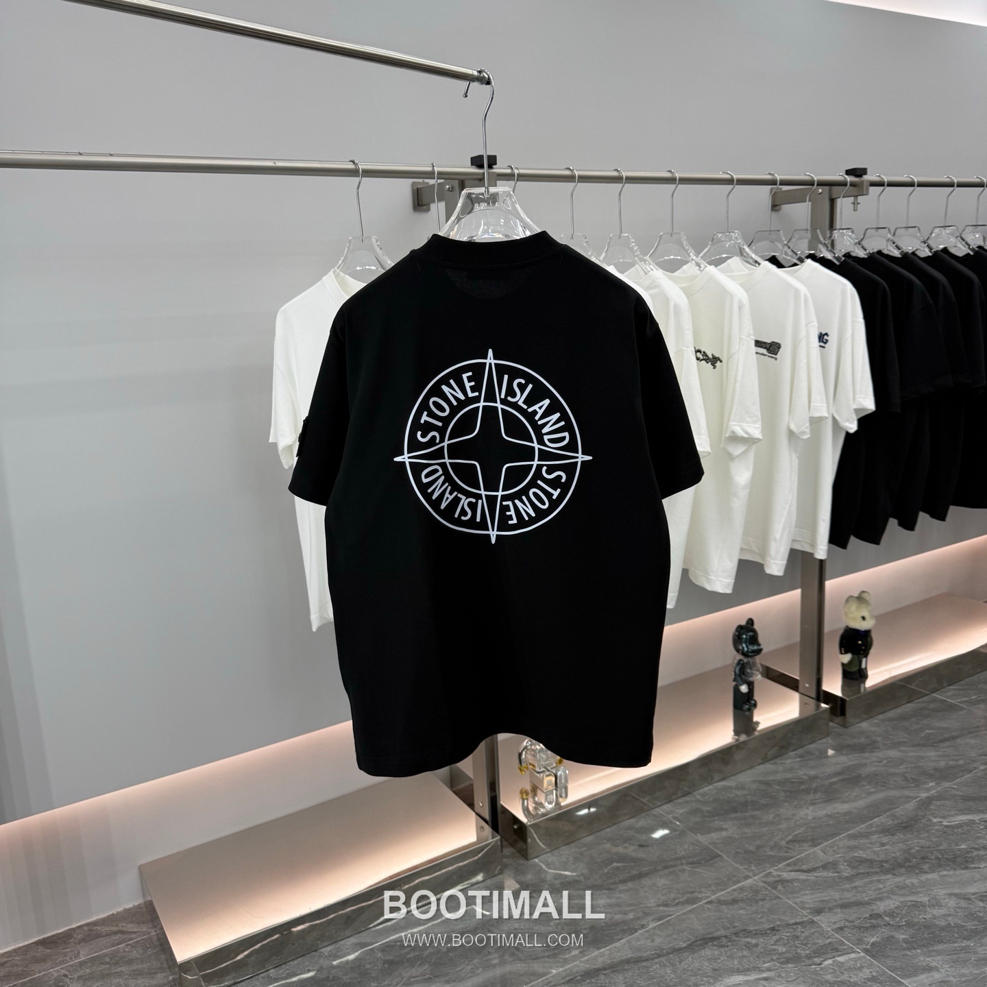 스톤아일랜드 2026SS 헤비코튼 로고패치 오버핏 반팔 블랙 티셔츠 Stone Island 2026 SS Heavy Cotton Logo Patch Oversized Short Sleeve Black T-Shirt 14