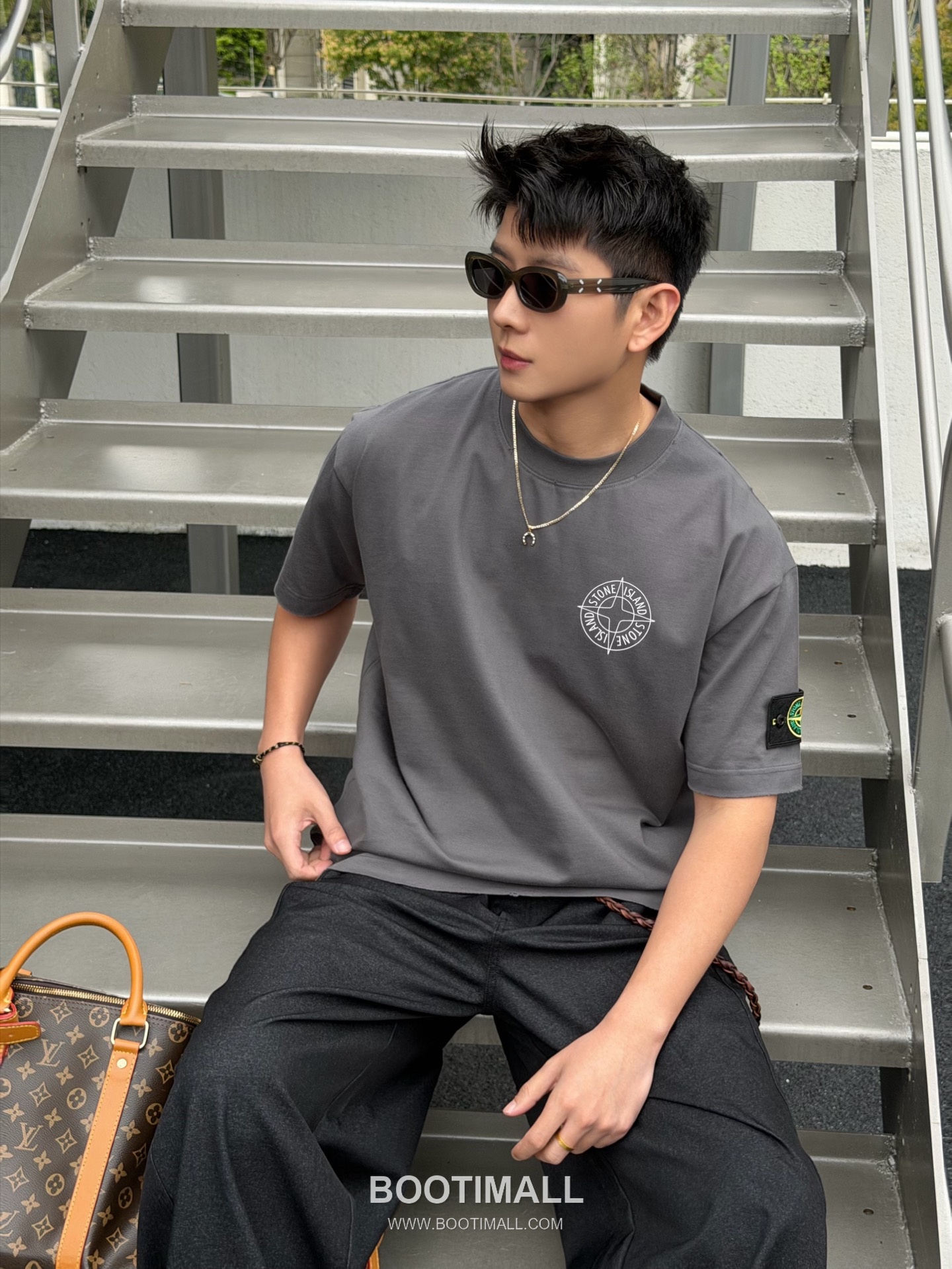 스톤아일랜드 2026SS 헤비코튼 로고패치 오버핏 반팔 카키 티셔츠 Stone Island 2026 SS Heavy Cotton Logo Patch Oversized Short Sleeve Black T-Shirt 6