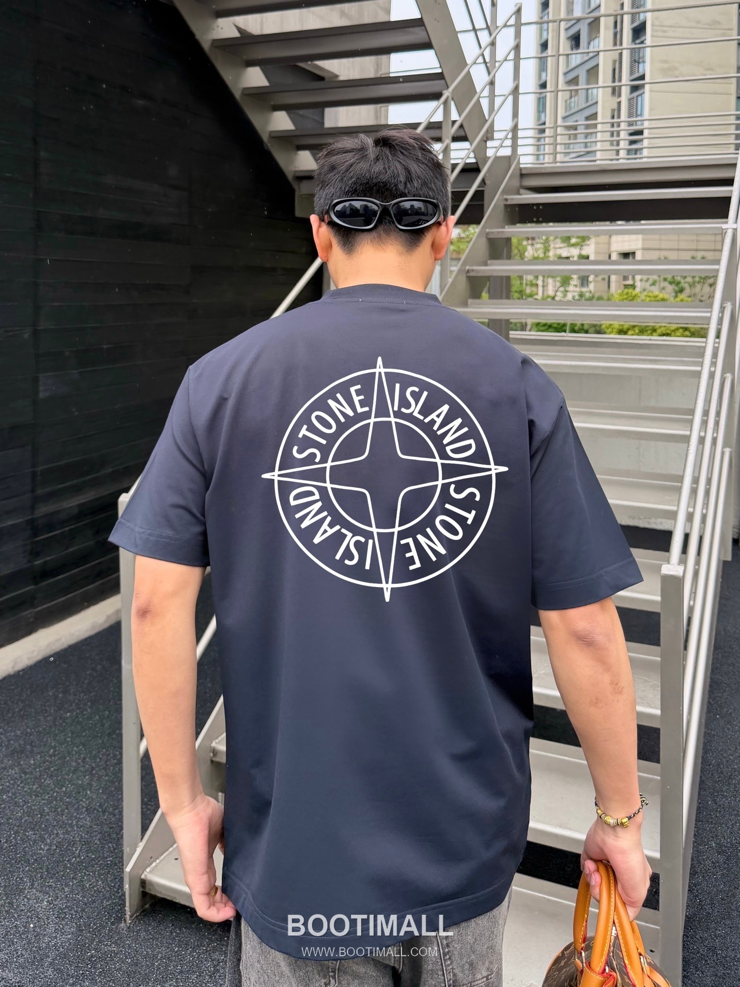 스톤아일랜드 2026SS 헤비코튼 로고패치 오버핏 반팔 블랙 티셔츠 Stone Island 2026 SS Heavy Cotton Logo Patch Oversized Short Sleeve Black T-Shirt 5