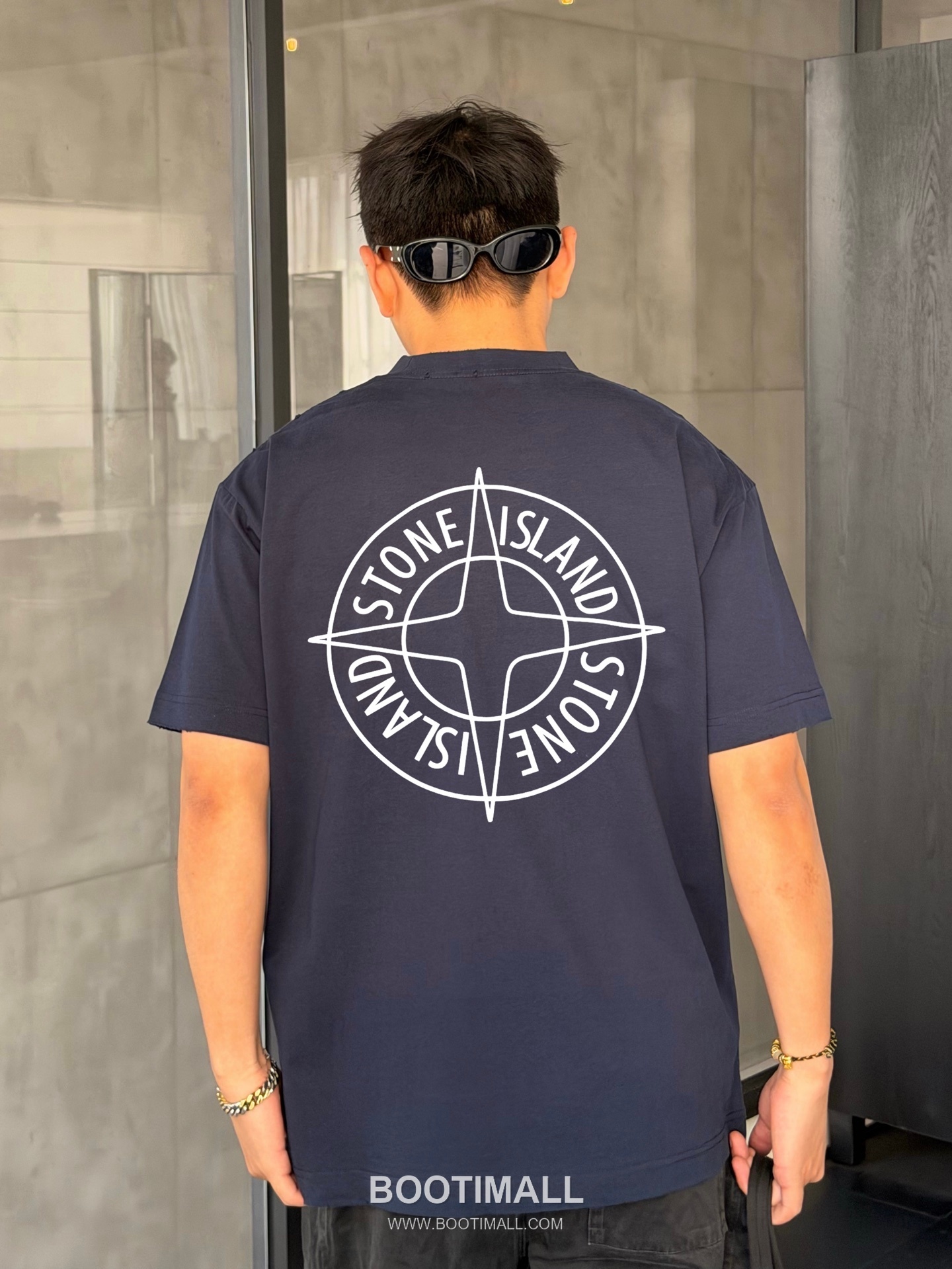 스톤아일랜드 2026SS 헤비코튼 로고패치 오버핏 반팔 블랙 티셔츠 Stone Island 2026 SS Heavy Cotton Logo Patch Oversized Short Sleeve Black T-Shirt 6