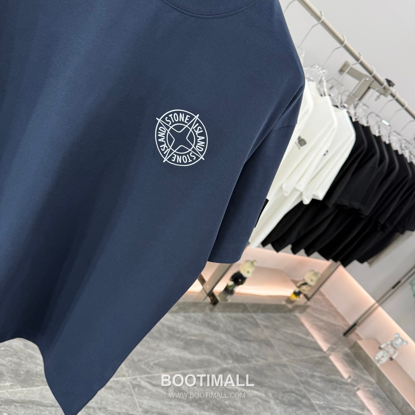 스톤아일랜드 2026SS 헤비코튼 로고패치 오버핏 반팔 블랙 티셔츠 Stone Island 2026 SS Heavy Cotton Logo Patch Oversized Short Sleeve Black T-Shirt 11