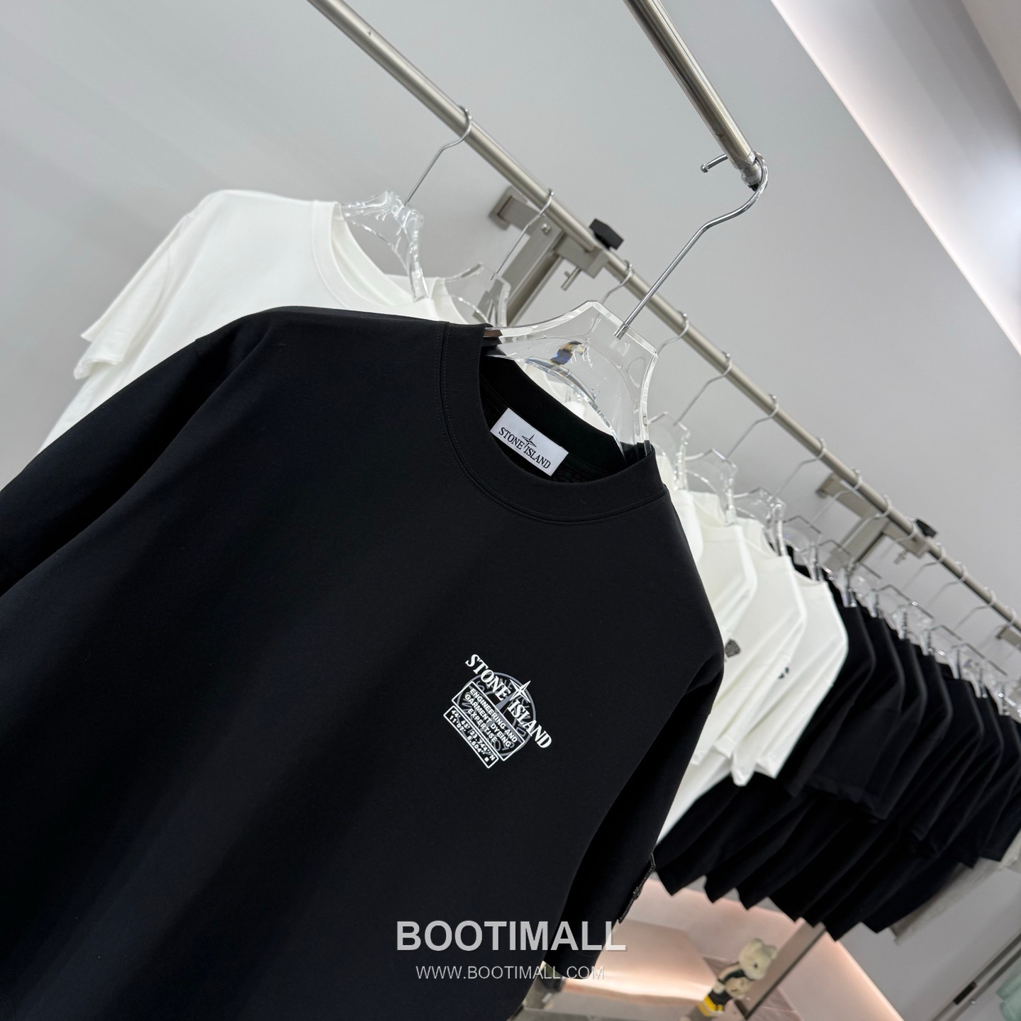 스톤아일랜드 2026SS 헤비코튼 로고패치 오버핏 반팔 블랙 티셔츠 Stone Island 2026 SS Heavy Cotton Logo Patch Oversized Short Sleeve Black T-Shirt 9