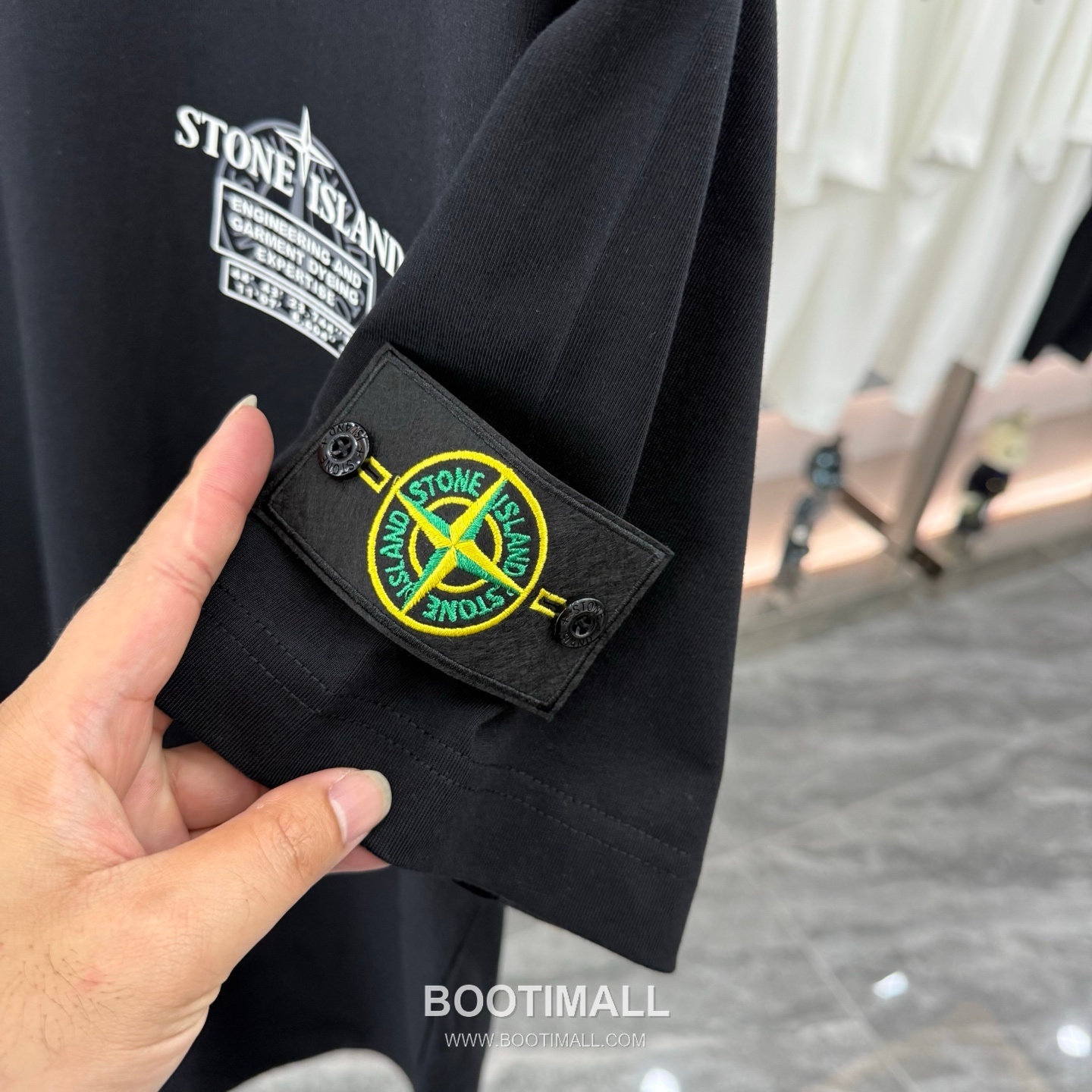 스톤아일랜드 2026SS 헤비코튼 로고패치 오버핏 반팔 블랙 티셔츠 Stone Island 2026 SS Heavy Cotton Logo Patch Oversized Short Sleeve Black T-Shirt 13