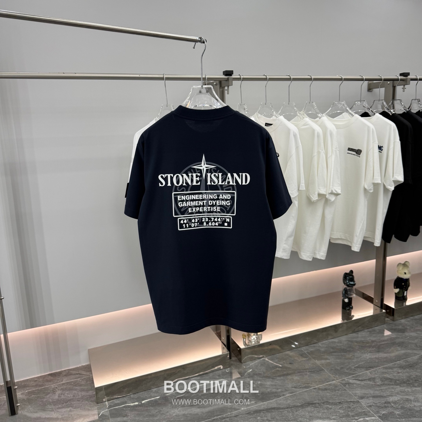 스톤아일랜드 2026SS 헤비코튼 로고패치 오버핏 반팔 블랙 티셔츠 Stone Island 2026 SS Heavy Cotton Logo Patch Oversized Short Sleeve Black T-Shirt 14