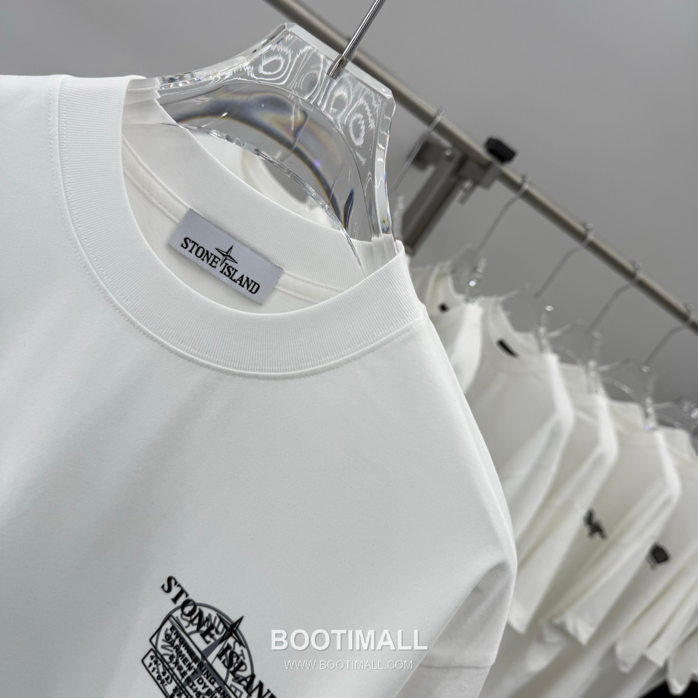 스톤아일랜드 2026SS 헤비코튼 로고패치 오버핏 반팔 화이트 티셔츠 Stone Island 2026 SS Heavy Cotton Logo Patch Oversized Short Sleeve Black T-Shirt 9