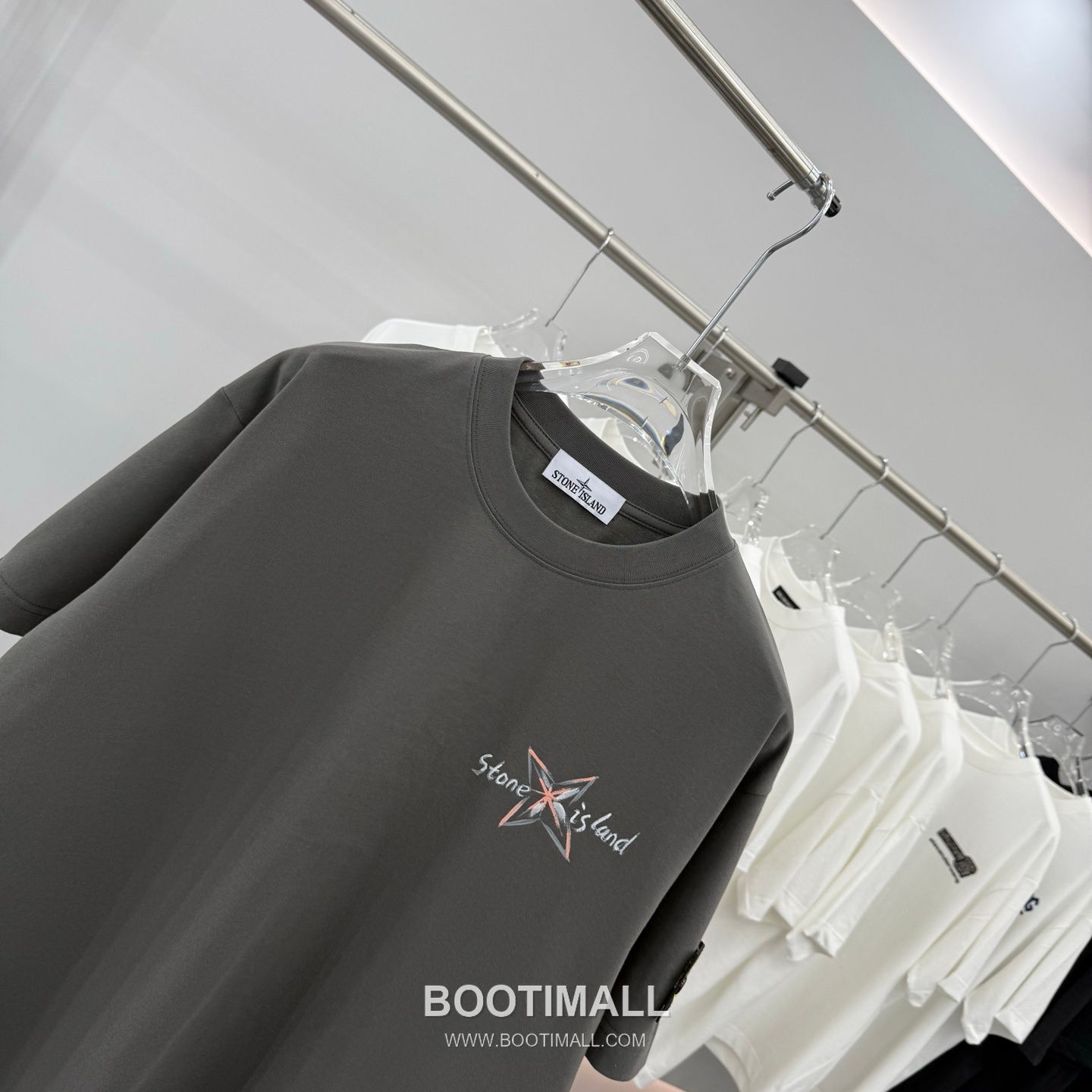 스톤아일랜드 2026SS 핸드드로잉 프린트 오버핏 반팔 그레이 티셔츠 Stone Island 2026 SS Hand Drawing Print Oversized Short Sleeve Black T-Shirt 3