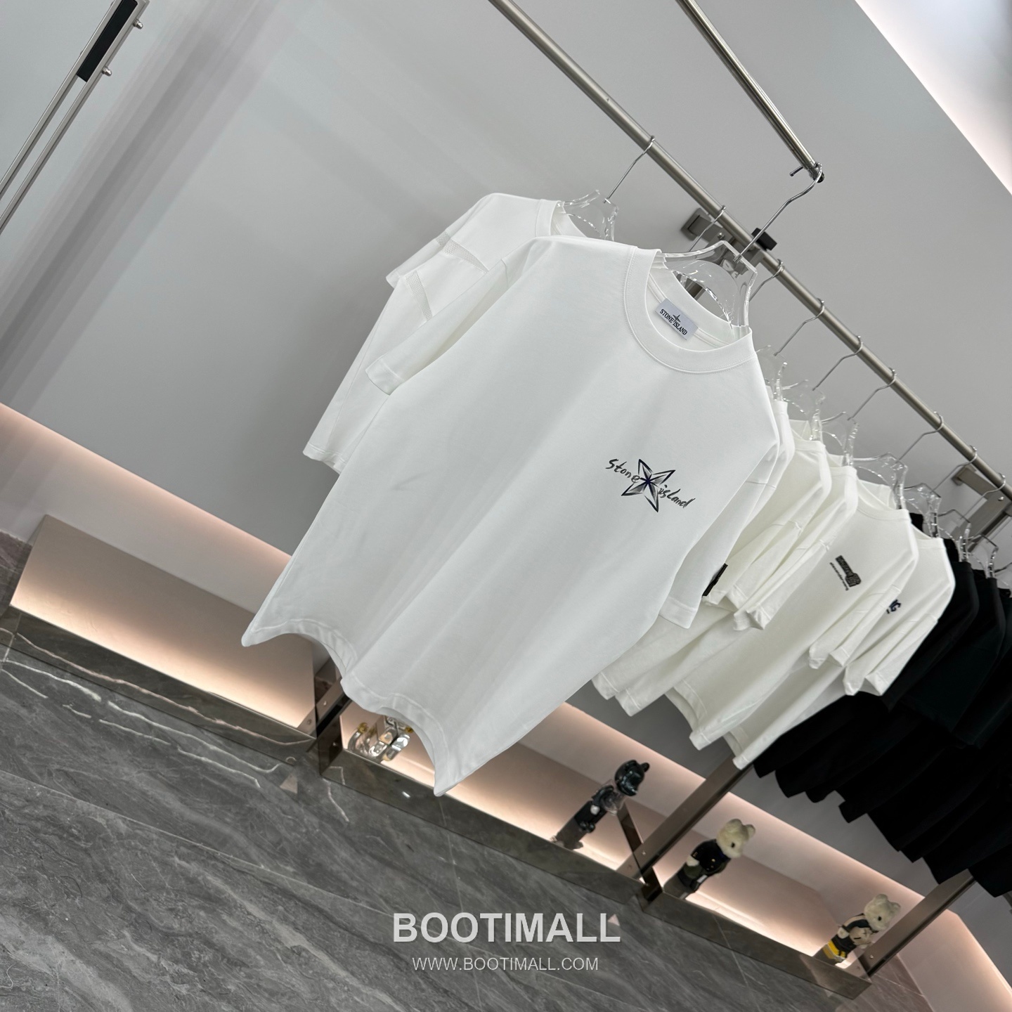 스톤아일랜드 2026SS 핸드드로잉 프린트 오버핏 반팔 화이트 티셔츠 Stone Island 2026 SS Hand Drawing Print Oversized Short Sleeve Black T-Shirt 2