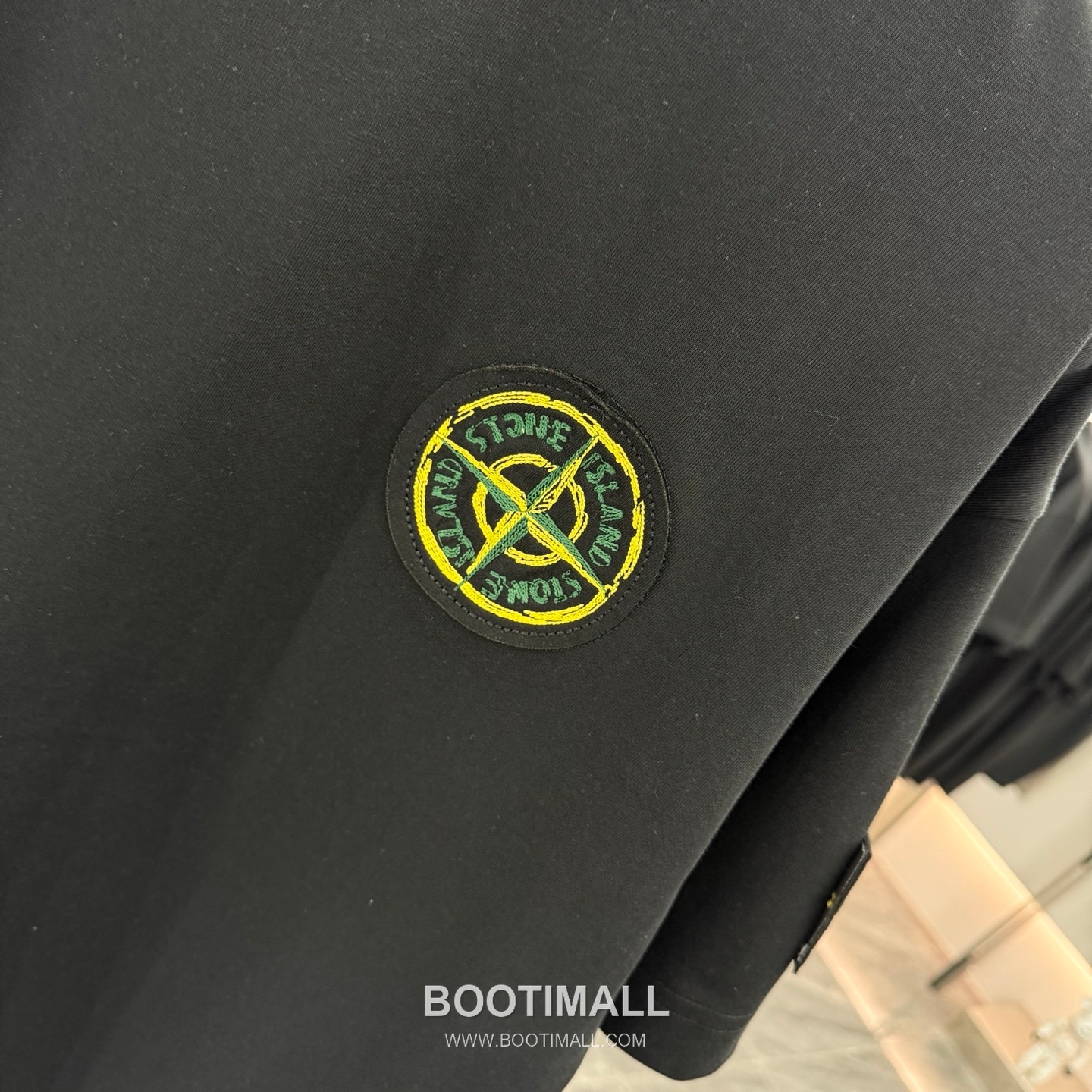 스톤아일랜드 2026SS 패치자수 라버프린트 오버핏 반팔 블랙 티셔츠 Stone Island 2026 SS Patch Embroidery Rubber Print Oversized Short Sleeve Black T-Shirt 6