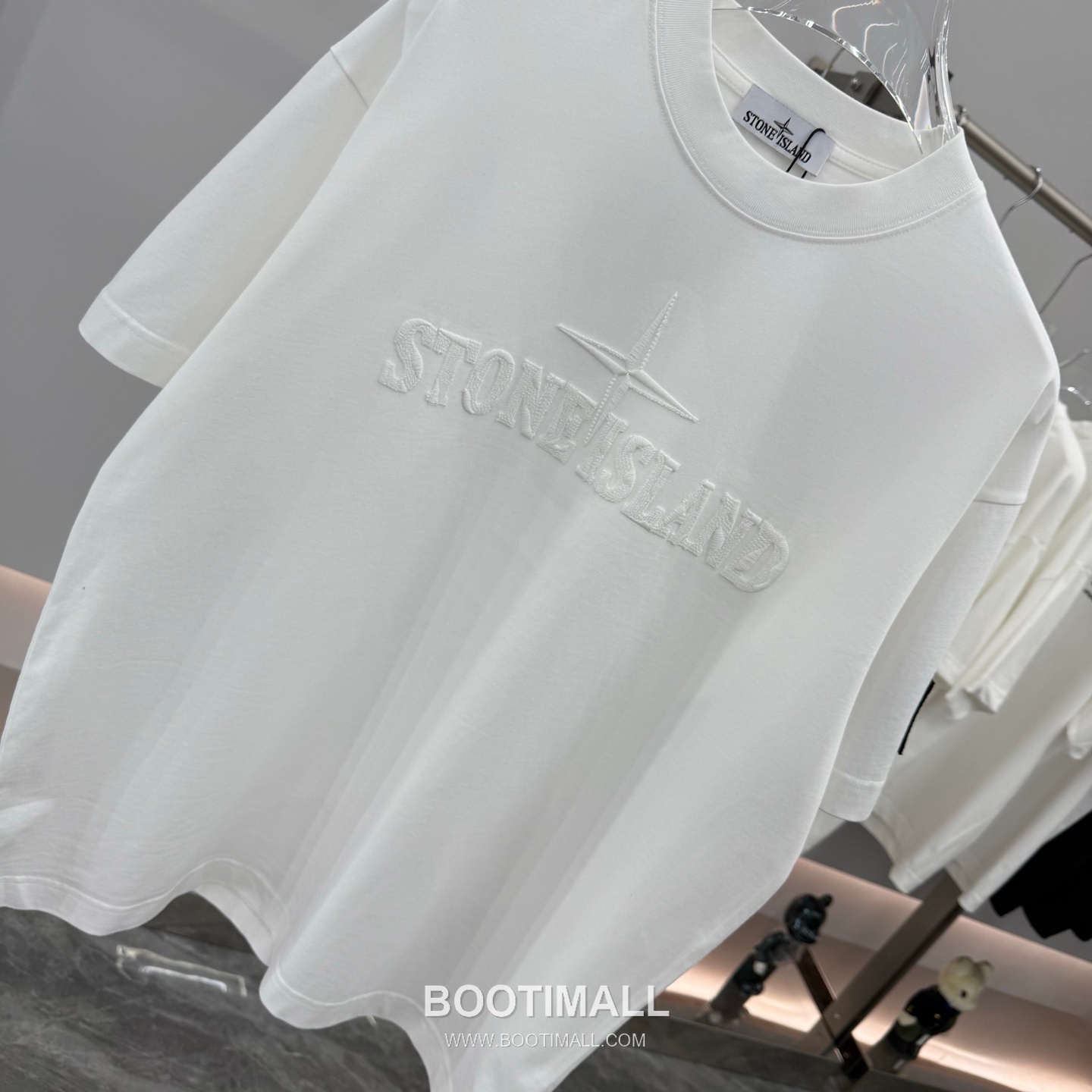 스톤아일랜드 2026SS 진공자수 오버핏 반팔 화이트 티셔츠 Stone Island 2026 SS Vacuum Embroidery Oversized Short Sleeve Black T-Shirt 5