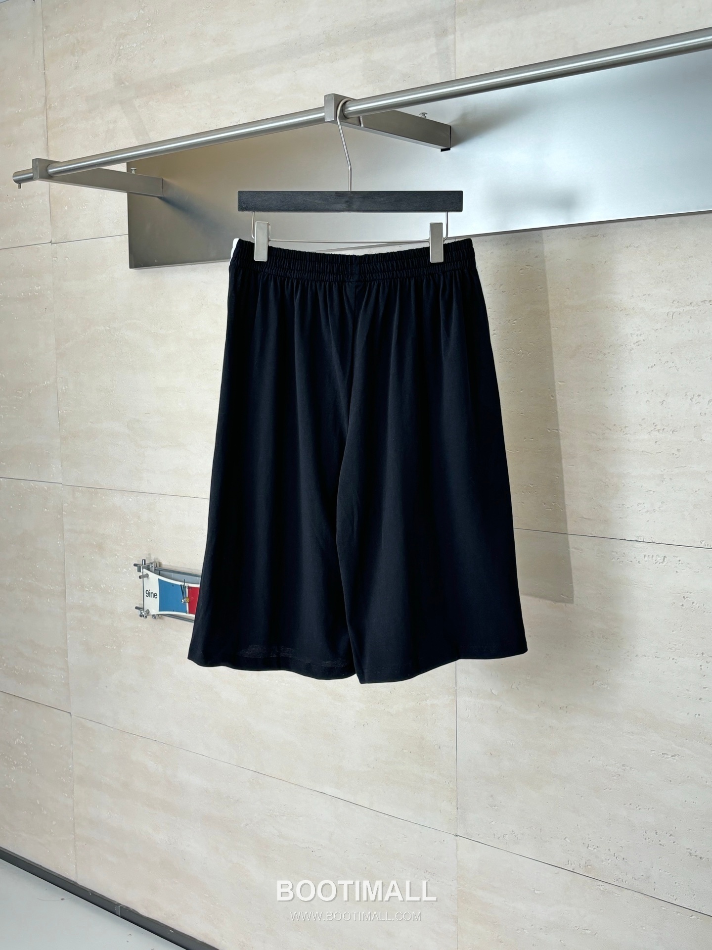 발렌시아가 2026SS NBA 로고자수 루즈핏 쇼츠 블랙 팬츠 Balenciaga 2026 SS NBA Logo Embroidery Loose Fit Shorts Black Pants 2