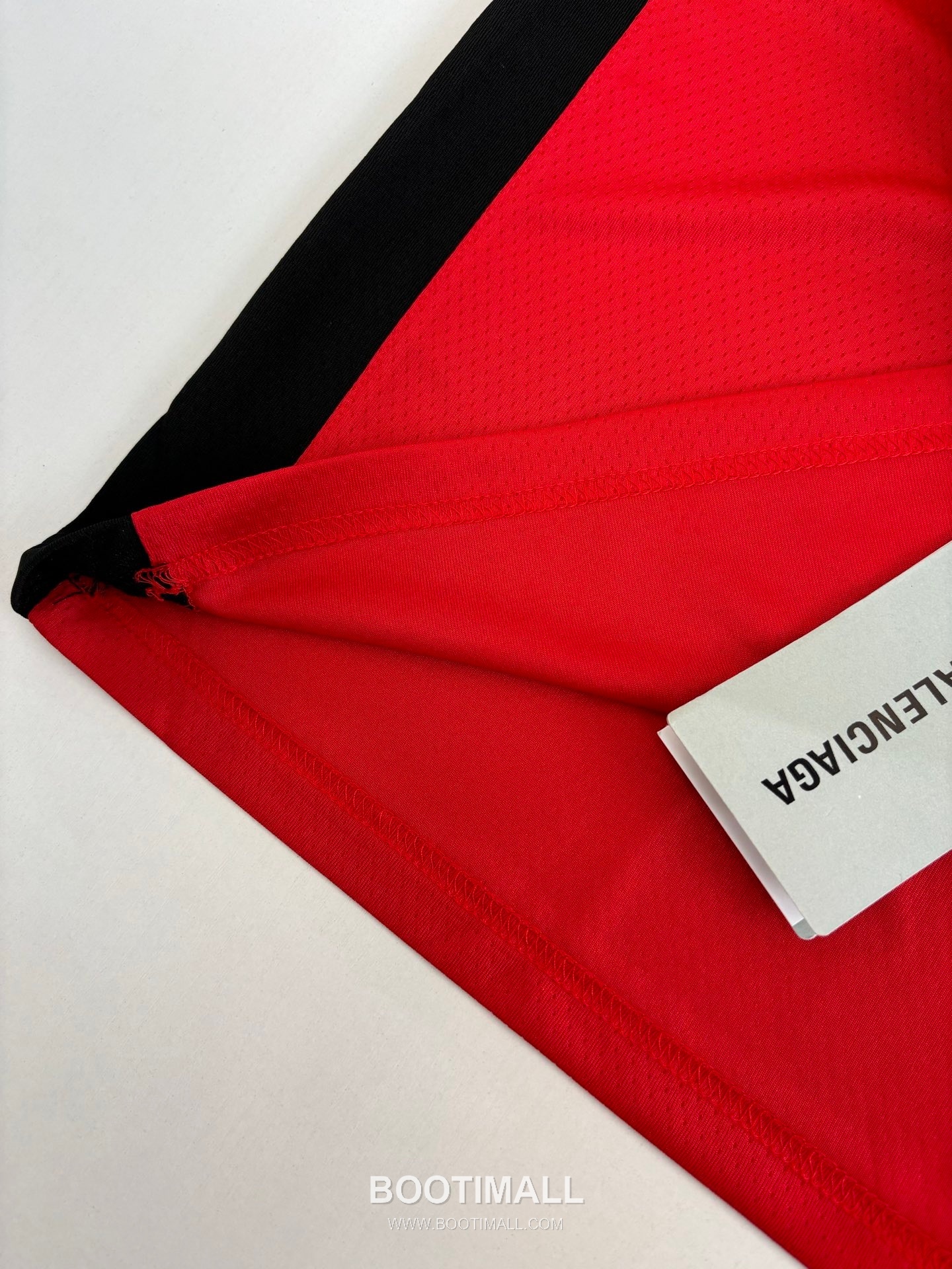 발렌시아가 2026SS NBA 로고자수 오버핏 반팔 레드 티셔츠 Balenciaga 2026 SS NBA Logo Embroidery Oversized Short Sleeve Black T-Shirt 8