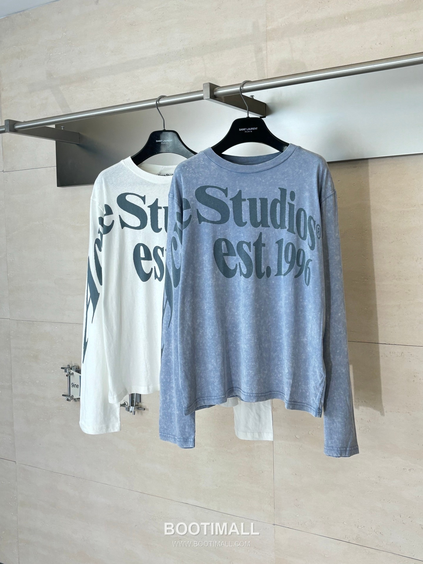 아크네스튜디오 2026SS 1996 스노우워싱 오버핏 롱슬리브 네이비 티셔츠 Acne Studios 2026 SS 1996 Snow Wash Oversized Long Sleeve Black T-Shirt 4