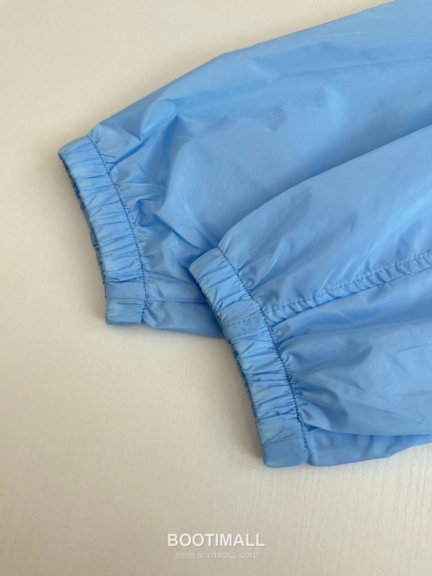 버버리 2026SS 빈티지체크 트림 경량 나일론 루즈핏 후드 블루 재킷 Burberry 2026 SS Vintage Check Trim Lightweight Nylon Loose Fit Hooded Black Jacket 12