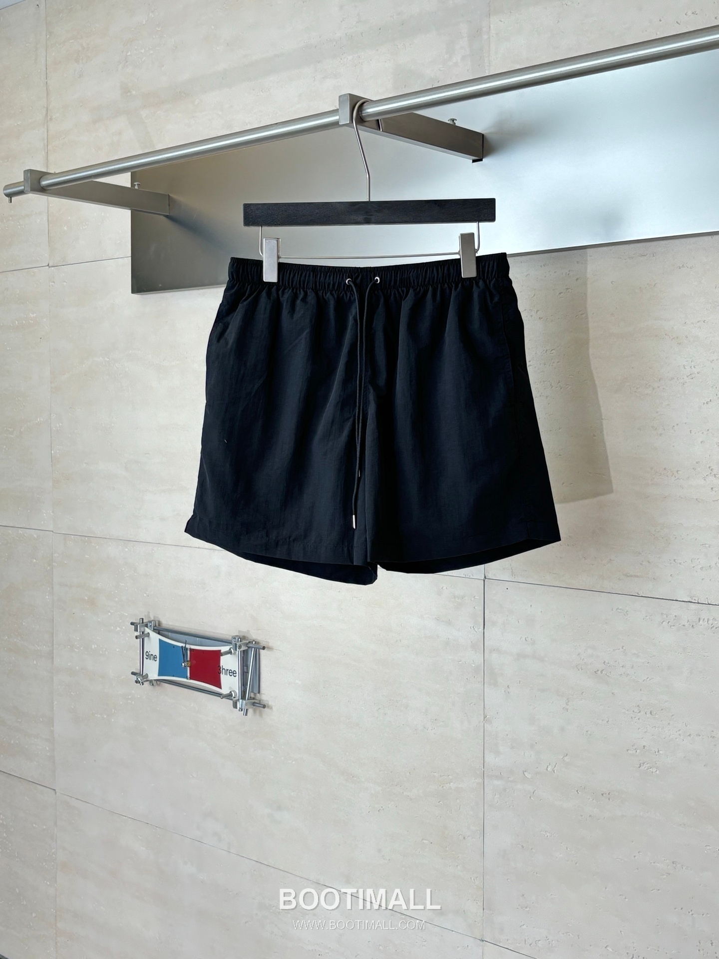 에르메스 2026SS H 미로 모노그램 워터리액티브 루즈핏 비치 쇼츠 블랙 팬츠 Hermes 2026 SS H Maze Monogram Water Reactive Loose Fit Beach Shorts Orange Pants 1