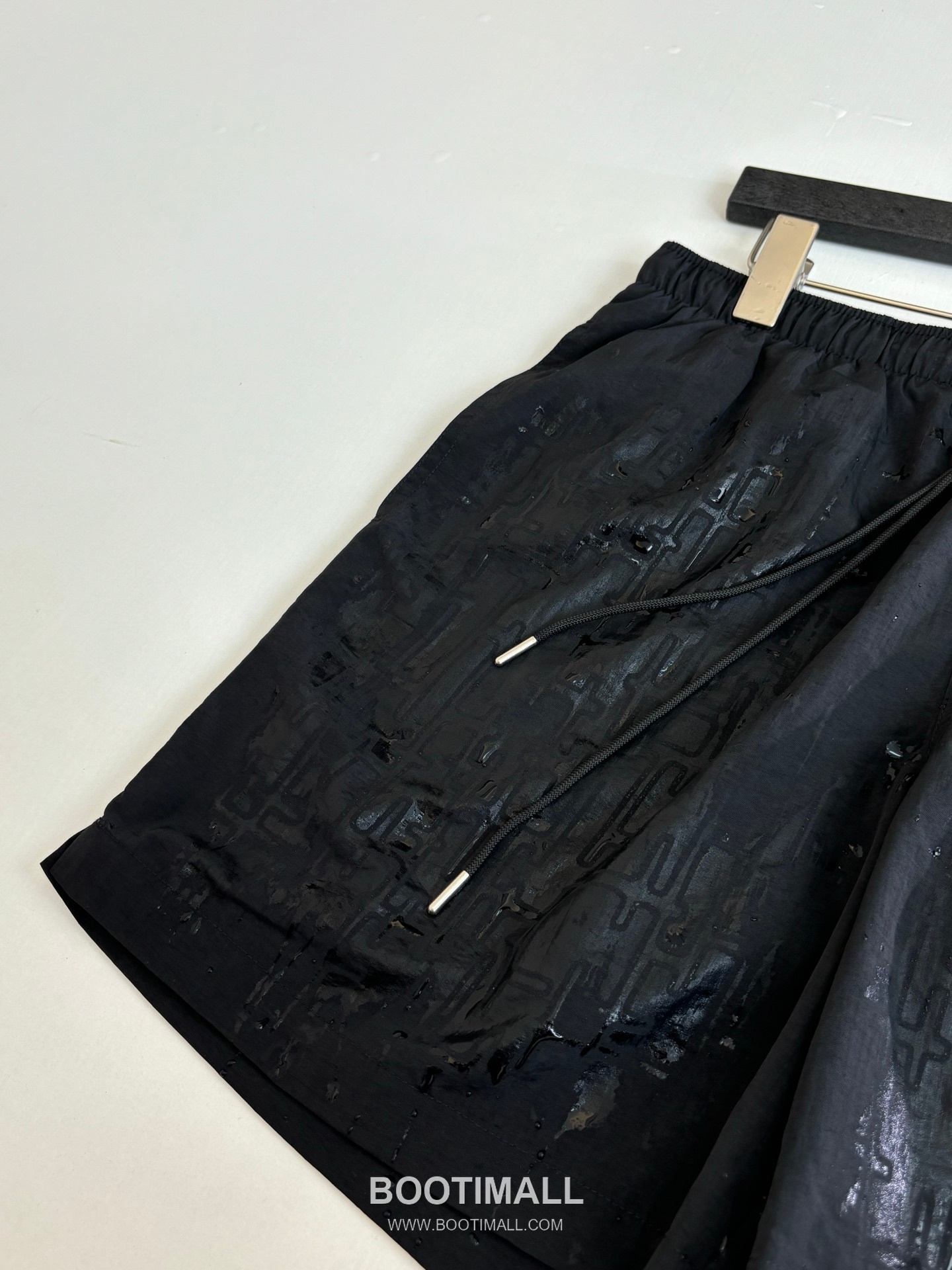 에르메스 2026SS H 미로 모노그램 워터리액티브 루즈핏 비치 쇼츠 블랙 팬츠 Hermes 2026 SS H Maze Monogram Water Reactive Loose Fit Beach Shorts Orange Pants 7