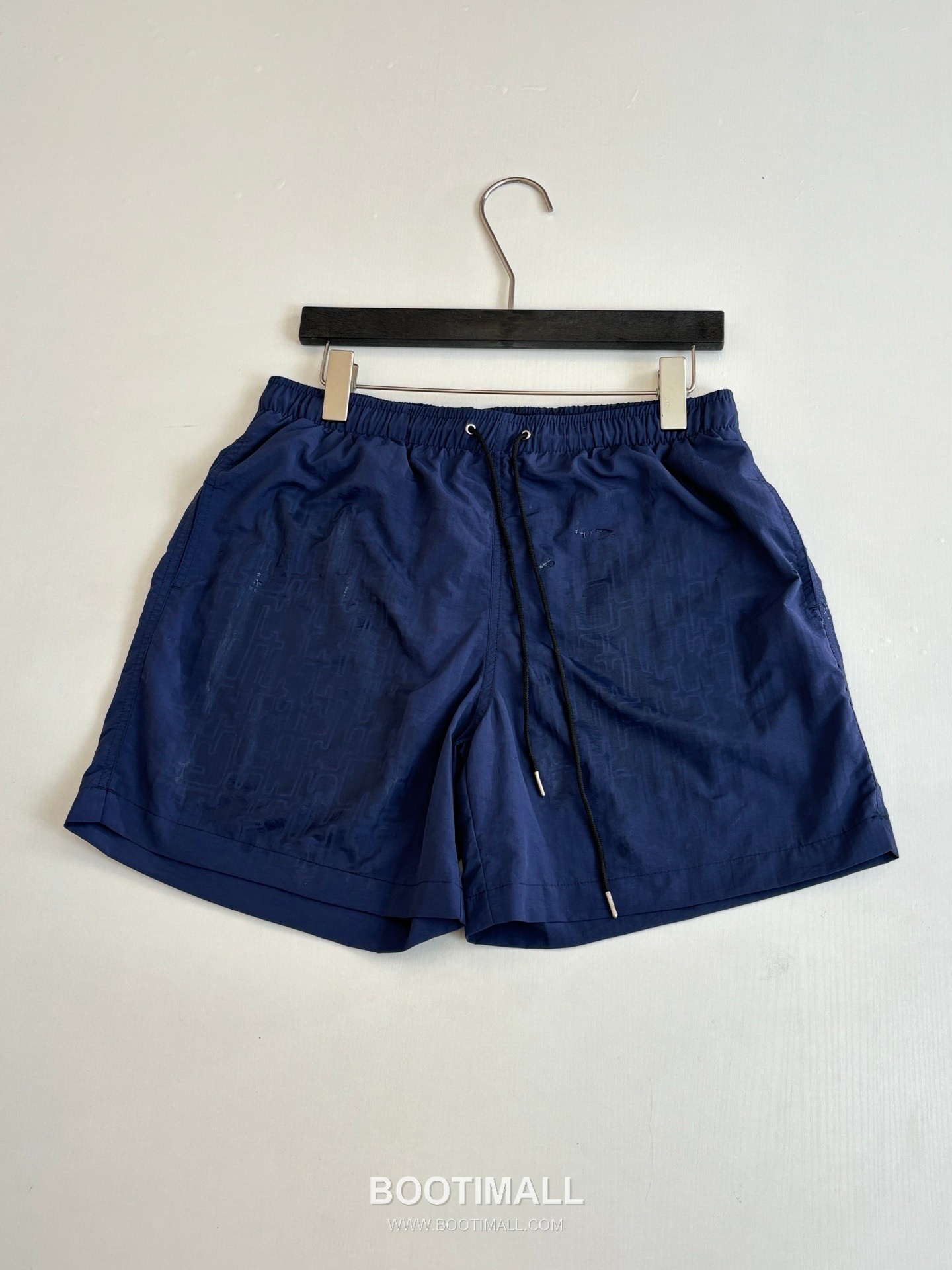 에르메스 2026SS H 미로 모노그램 워터리액티브 루즈핏 비치 쇼츠 네이비 팬츠 Hermes 2026 SS H Maze Monogram Water Reactive Loose Fit Beach Shorts Orange Pants 5