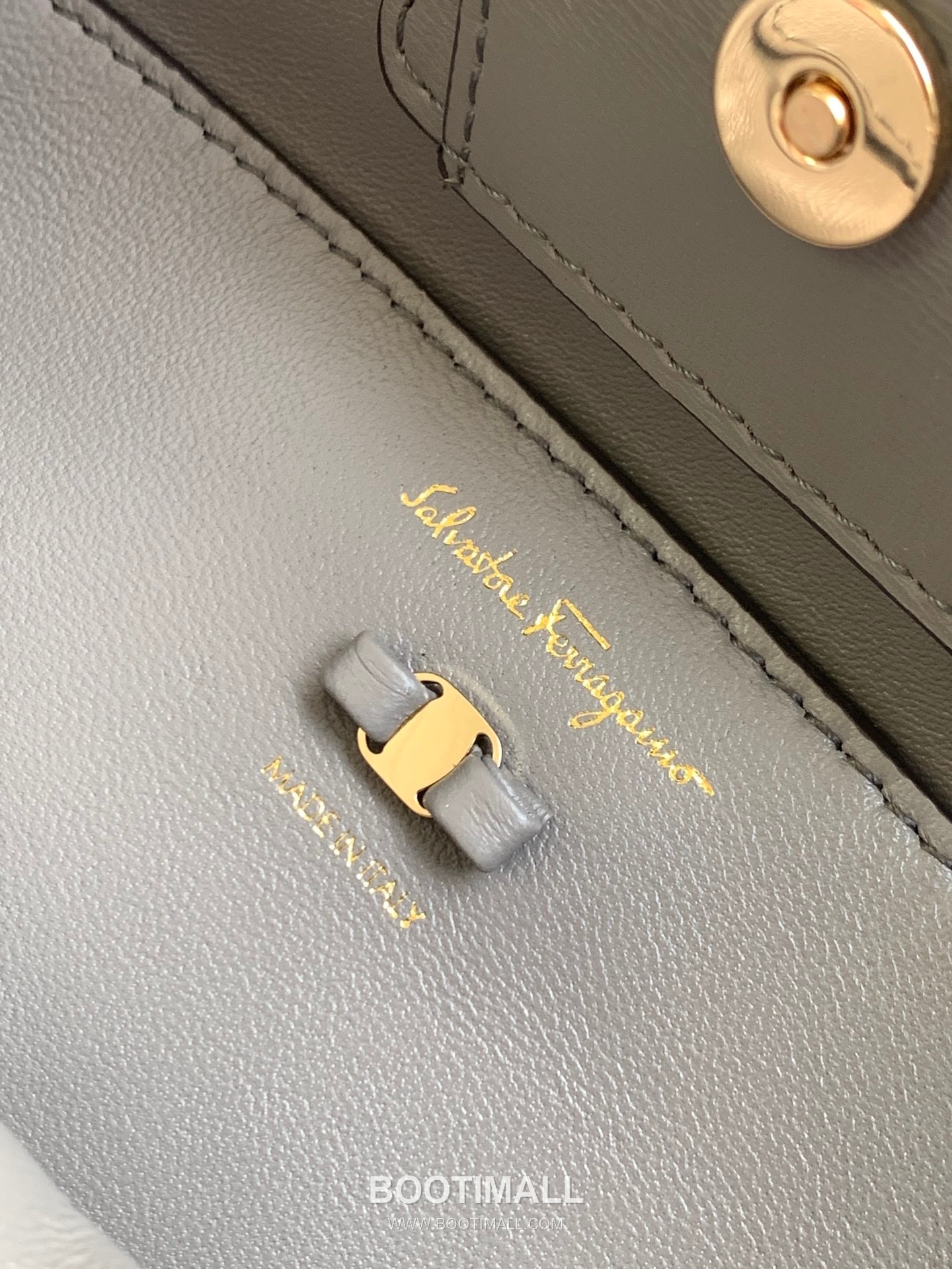 페라가모 카프스킨 바라 리본 토트백 Ferragamo Calfskin Vara Bow Tote Bag 21/1290 25cm 6