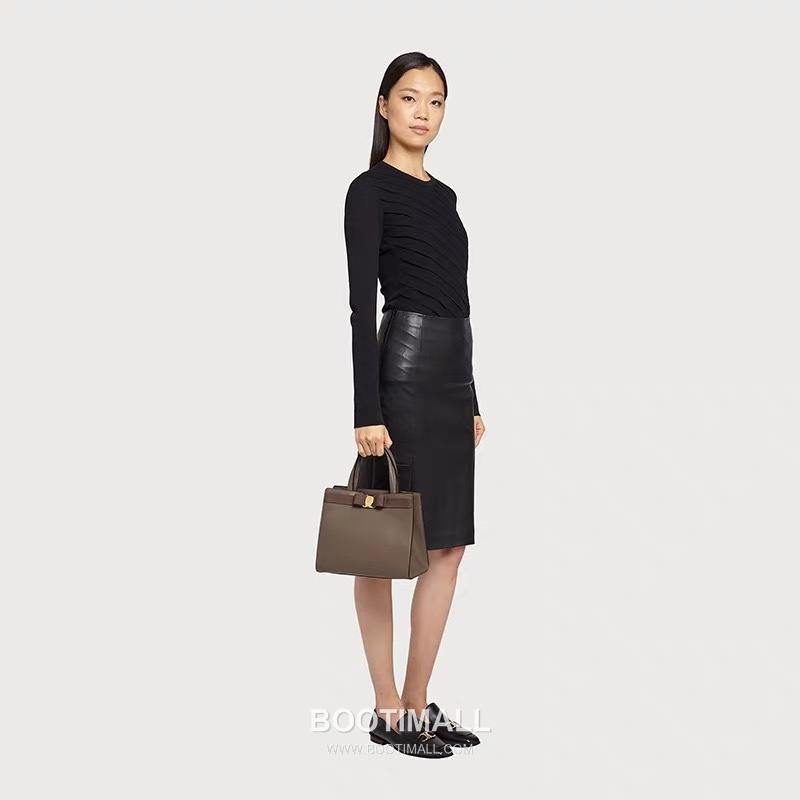 페라가모 카프스킨 바라 리본 토트백 Ferragamo Calfskin Vara Bow Tote Bag 21/1290 25cm 5
