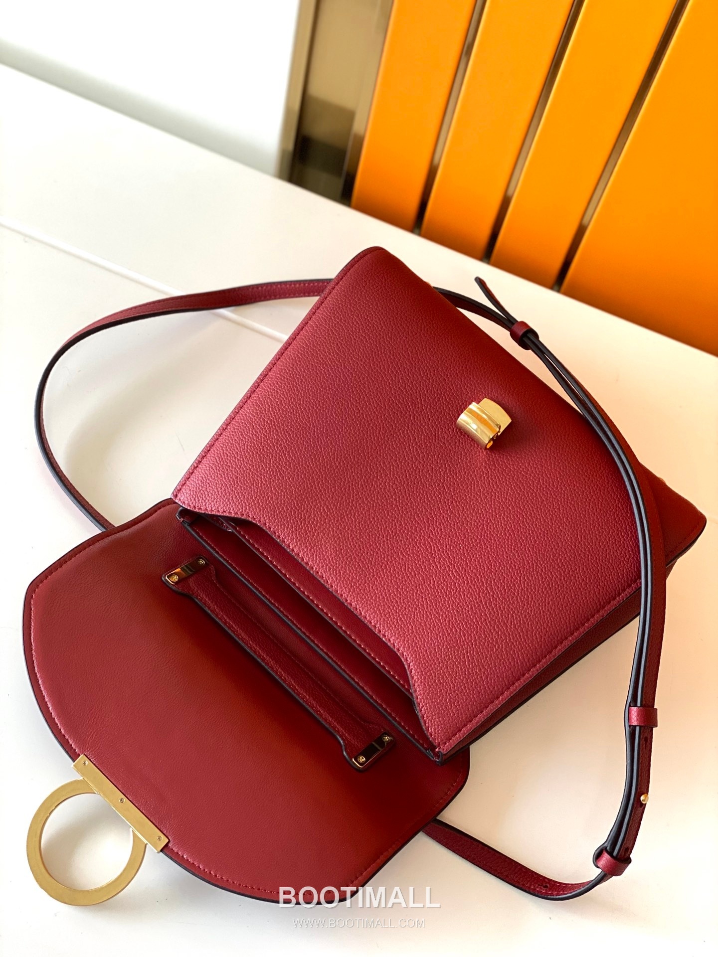 페라가모 카프스킨 그레인 토트 숄더백 Ferragamo Calfskin Grain Tote Shoulder Bag DY-21H493 26cm 8