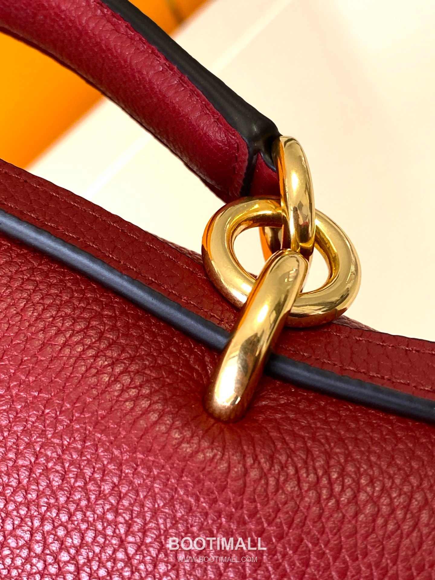 페라가모 카프스킨 그레인 토트 숄더백 Ferragamo Calfskin Grain Tote Shoulder Bag DY-21H493 26cm 11