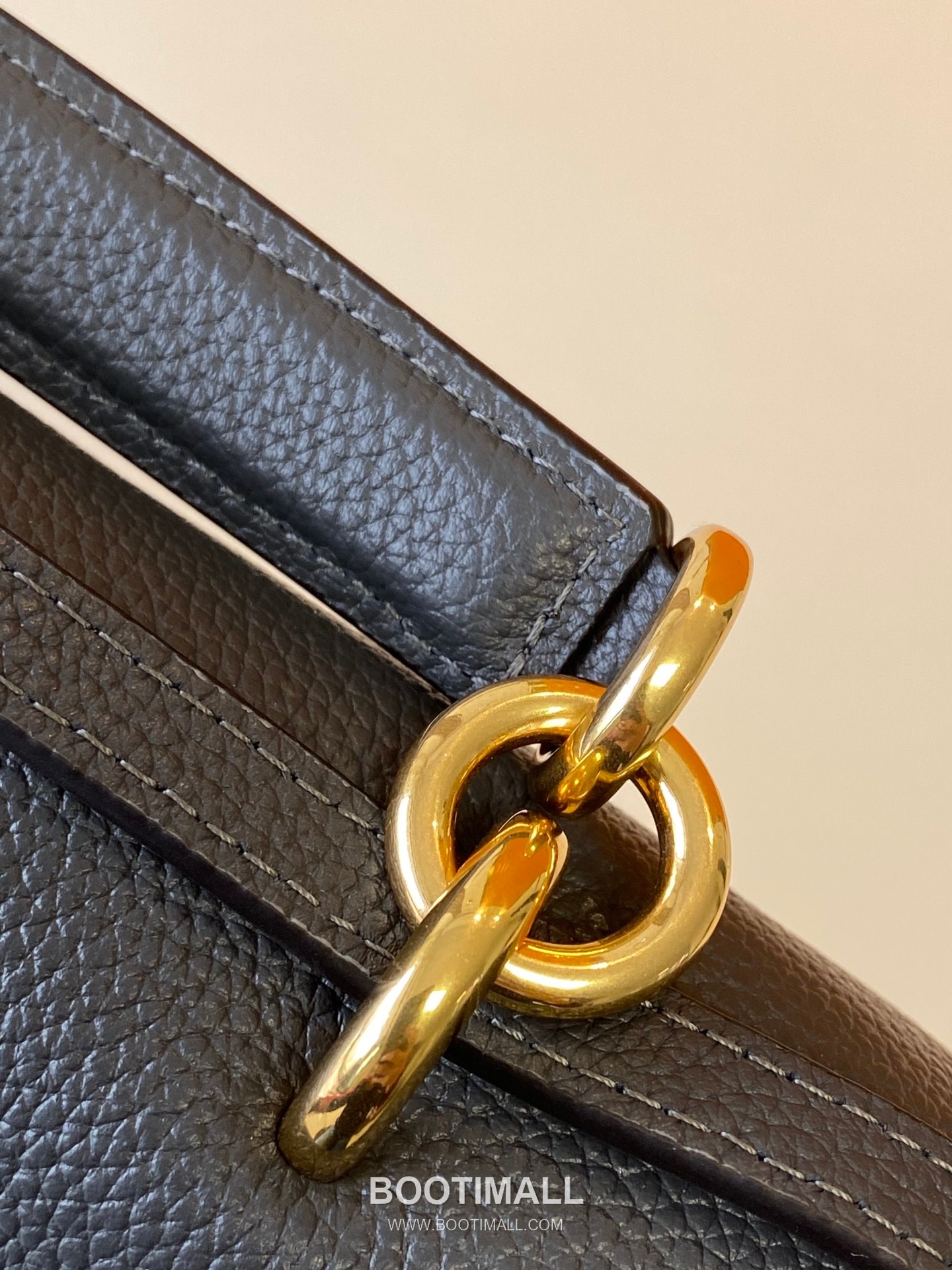 페라가모 카프스킨 그레인 토트 숄더백 Ferragamo Calfskin Grain Tote Shoulder Bag DY-21H493 26cm 11