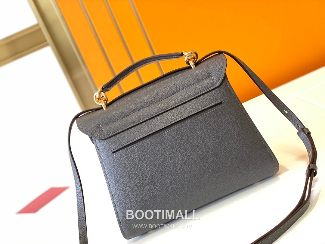 페라가모 카프스킨 그레인 토트 숄더백 Ferragamo Calfskin Grain Tote Shoulder Bag DY-21H493 26cm 14