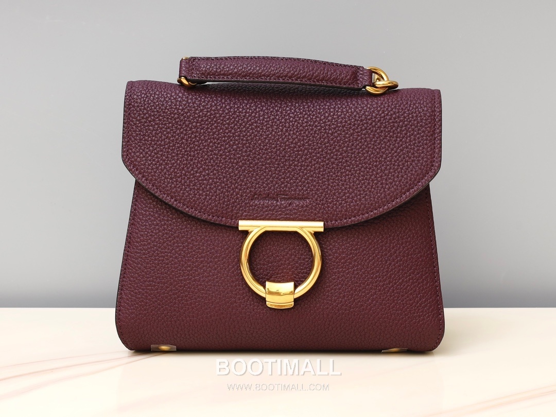 페라가모 카프스킨 그레인 토트 숄더백 Ferragamo Calfskin Grain Tote Shoulder Bag DY-21H493 26cm 9