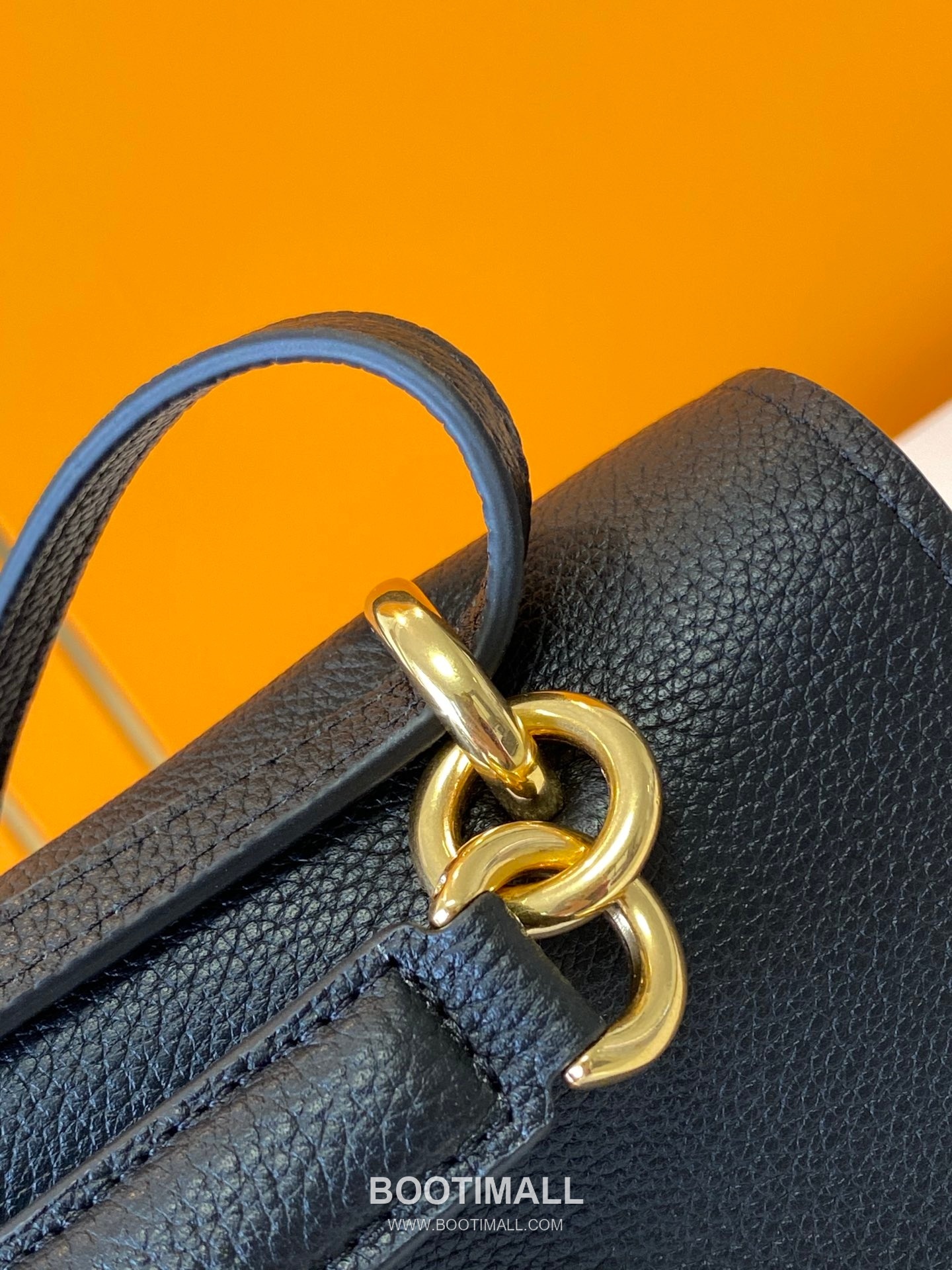 페라가모 카프스킨 그레인 토트 숄더백 Ferragamo Calfskin Grain Tote Shoulder Bag DY-21H493 26cm 11