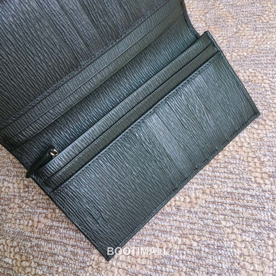 페라가모 카프스킨 간치오 투폴드 장지갑 Ferragamo Calfskin Gancio Two Fold Long Wallet 66A069 18.5cm 20