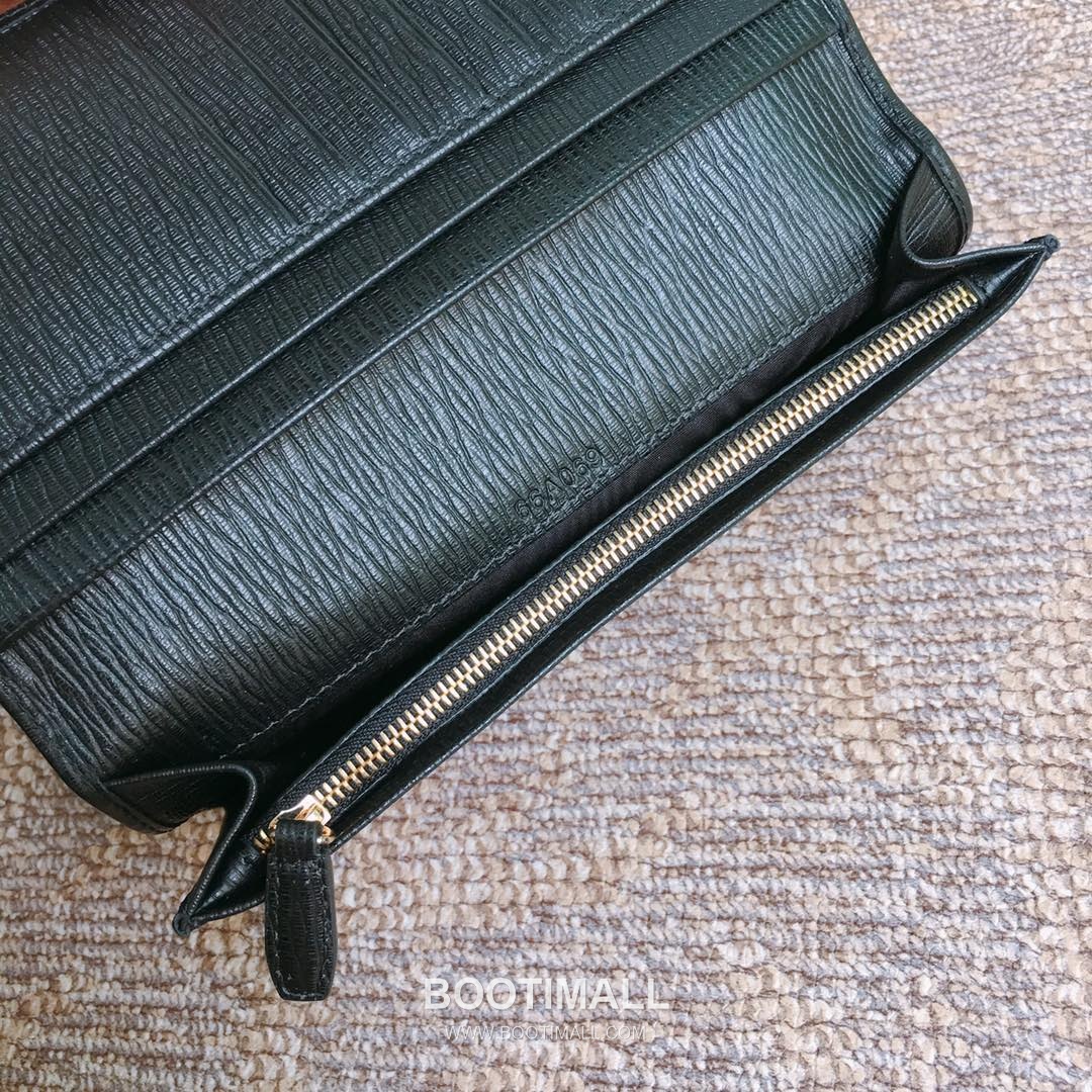 페라가모 카프스킨 간치오 투폴드 장지갑 Ferragamo Calfskin Gancio Two Fold Long Wallet 66A069 18.5cm 21