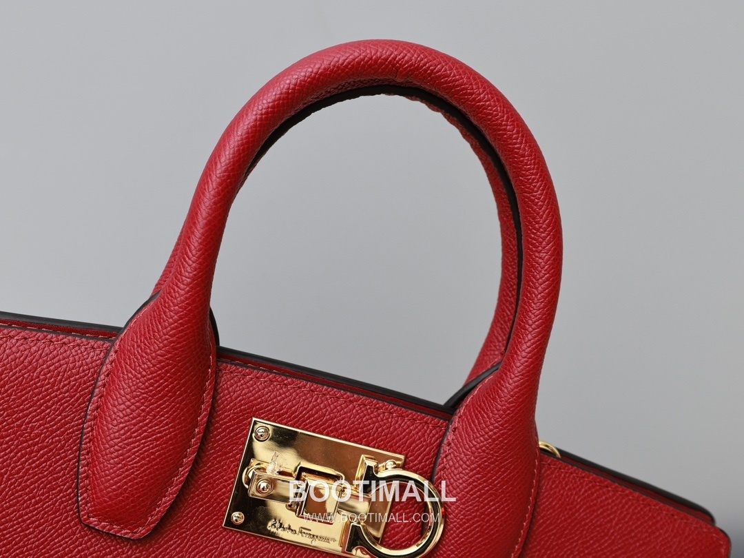 페라가모 스튜디오 카프스킨 간치니 토트 숄더백 Ferragamo Studio Calfskin Gancini Tote Shoulder Bag 211425 28cm 2