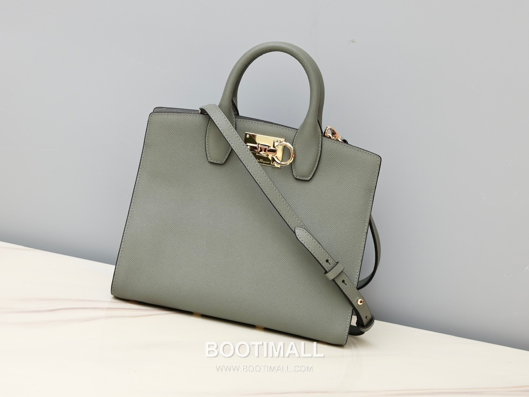 페라가모 스튜디오 카프스킨 간치니 토트 숄더백 Ferragamo Studio Calfskin Gancini Tote Shoulder Bag 211425 28cm 1