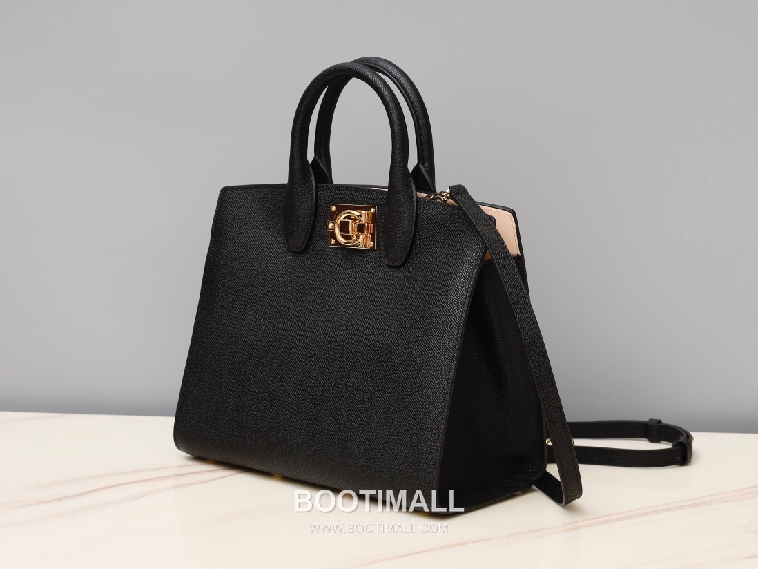 페라가모 스튜디오 카프스킨 간치니 토트 숄더백 Ferragamo Studio Calfskin Gancini Tote Shoulder Bag 211425 28cm 17