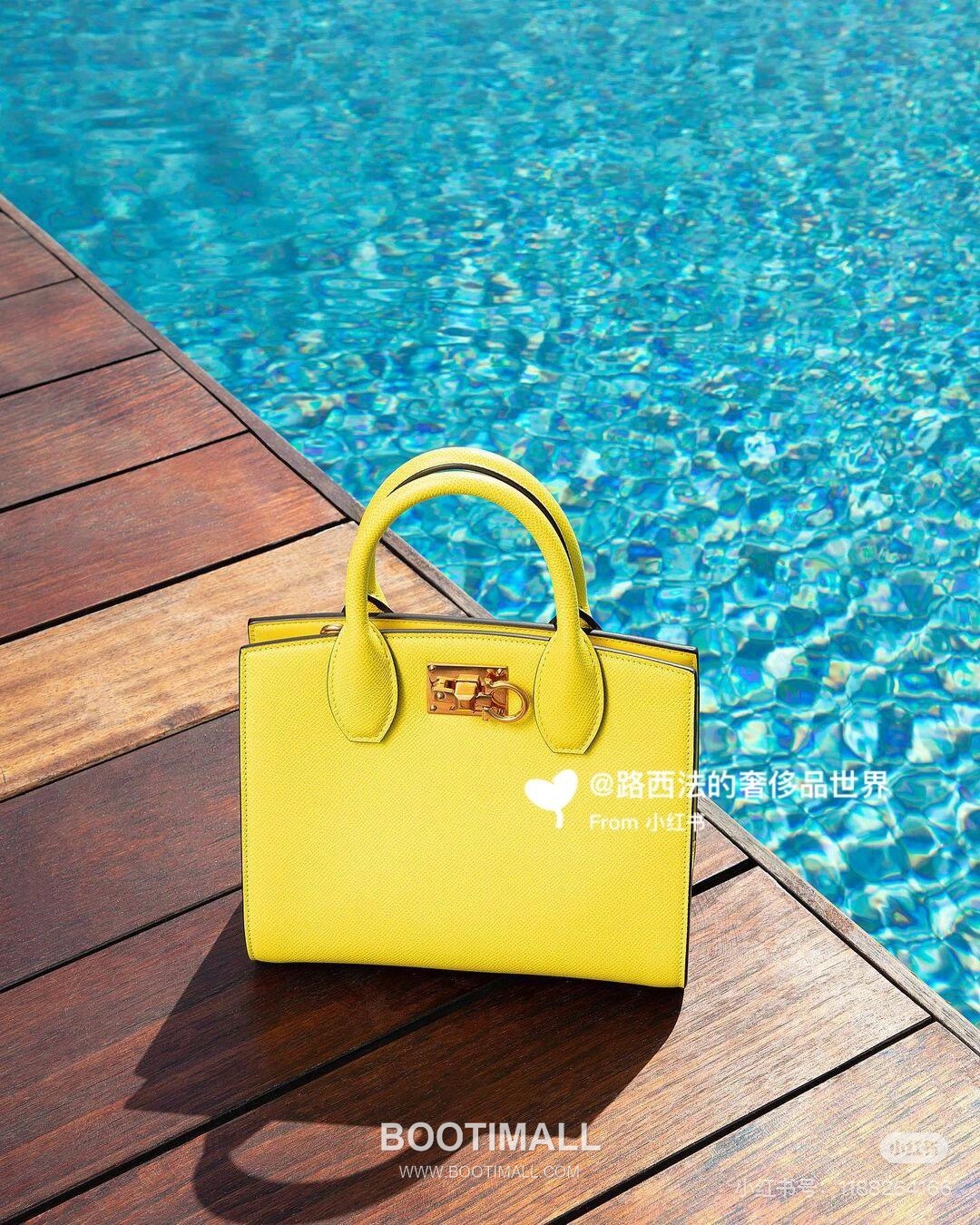 페라가모 스튜디오 카프스킨 간치니 미니 토트 숄더백 Ferragamo Studio Calfskin Gancini Mini Tote Shoulder Bag 211424 22cm 2