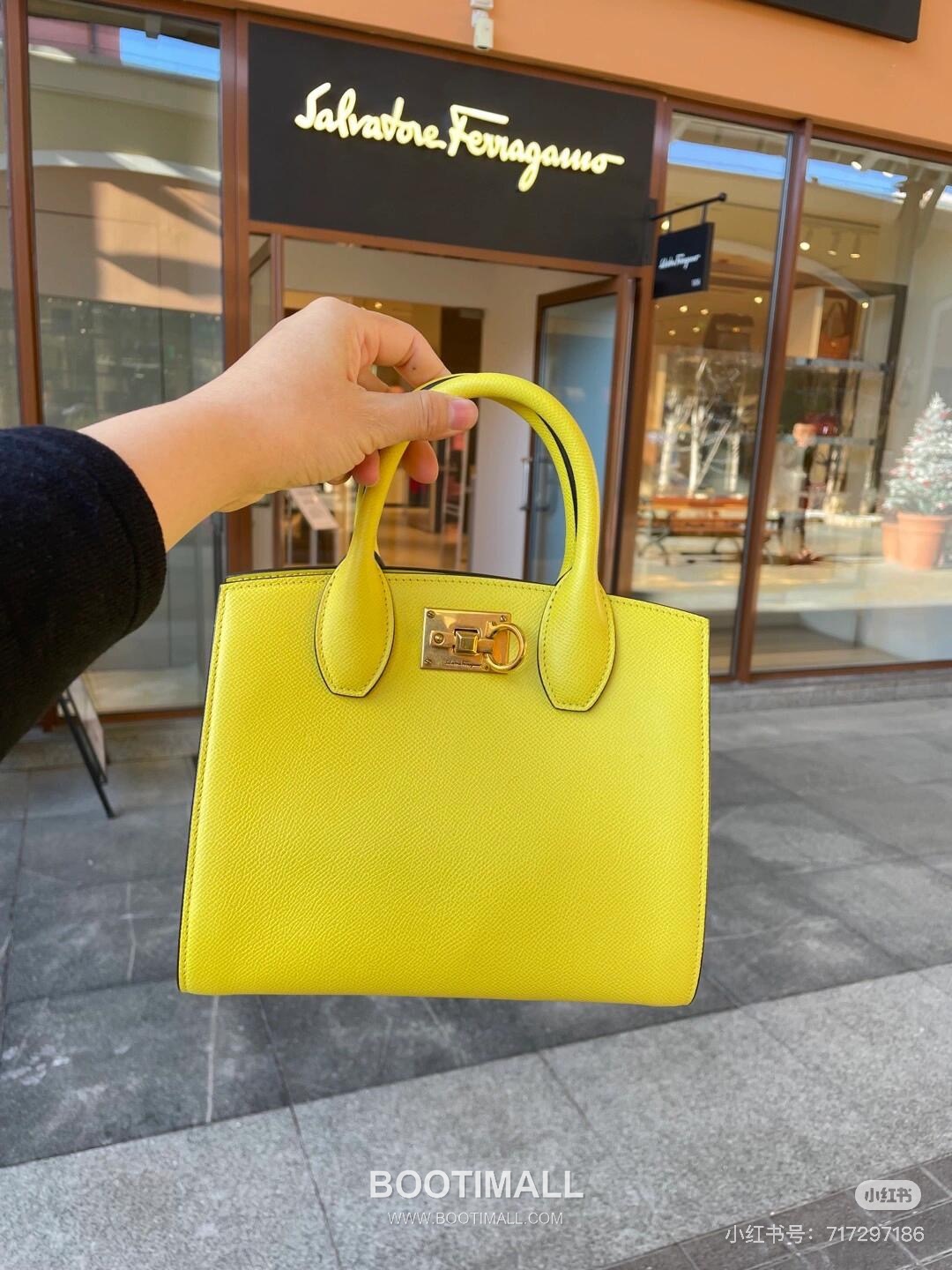 페라가모 스튜디오 카프스킨 간치니 미니 토트 숄더백 Ferragamo Studio Calfskin Gancini Mini Tote Shoulder Bag 211424 22cm 6