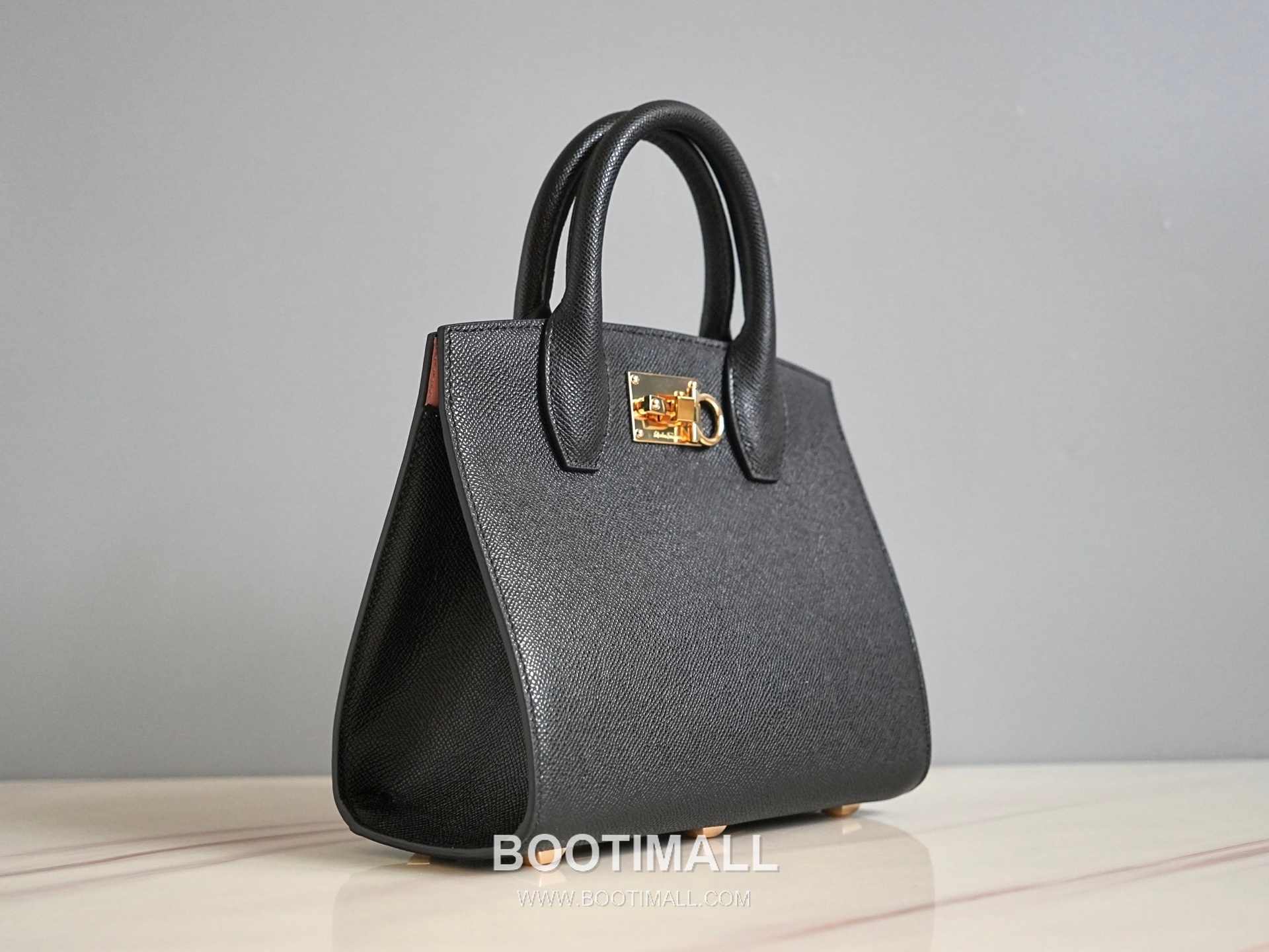 페라가모 스튜디오 카프스킨 간치니 미니 토트 숄더백 Ferragamo Studio Calfskin Gancini Mini Tote Shoulder Bag 211424 22cm 11