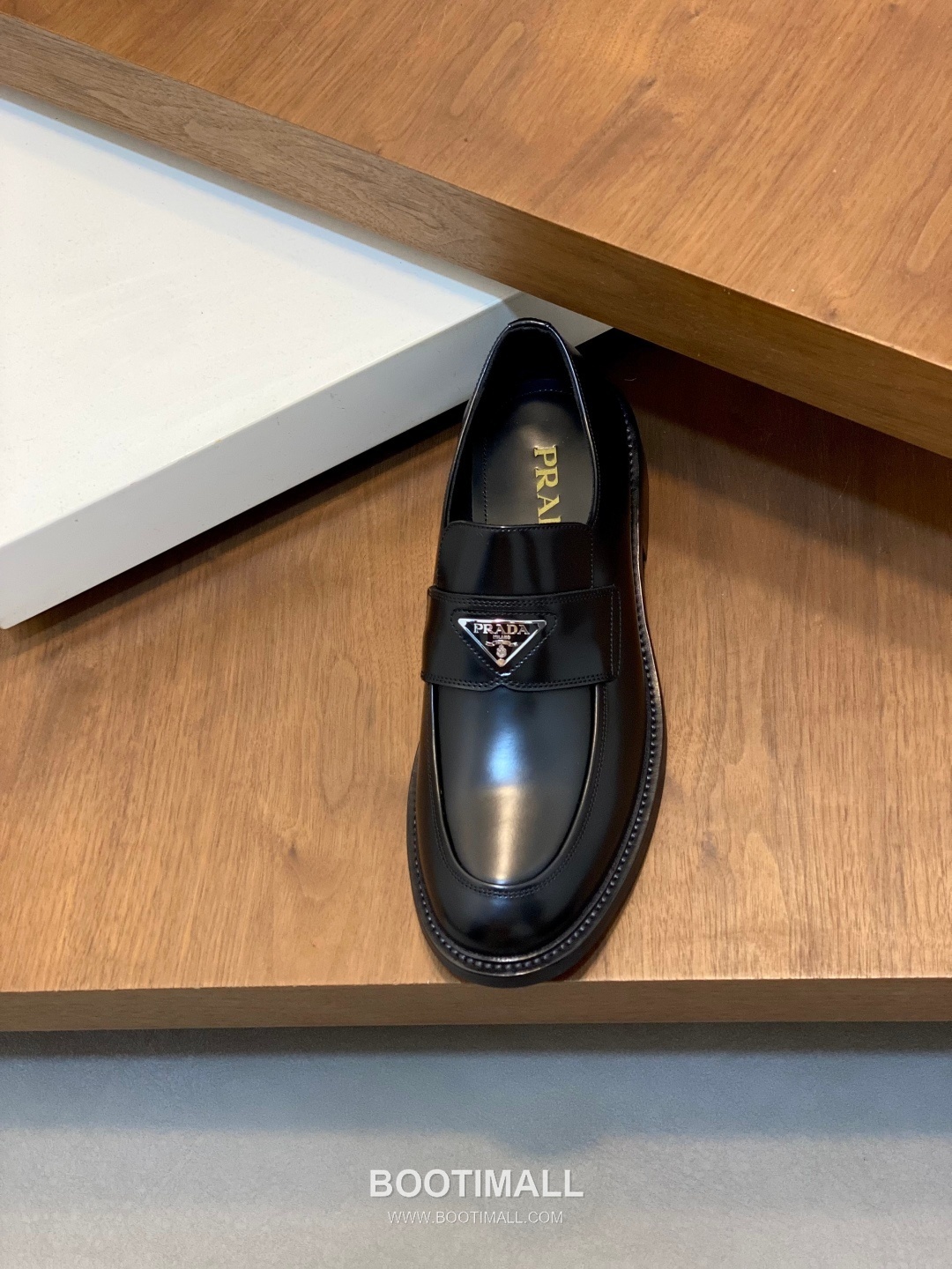 프라다 수입가죽 조각디테일 레이스업 블랙 더비슈즈 Prada Imported Leather Brogue Detail Black Derby Shoes 6