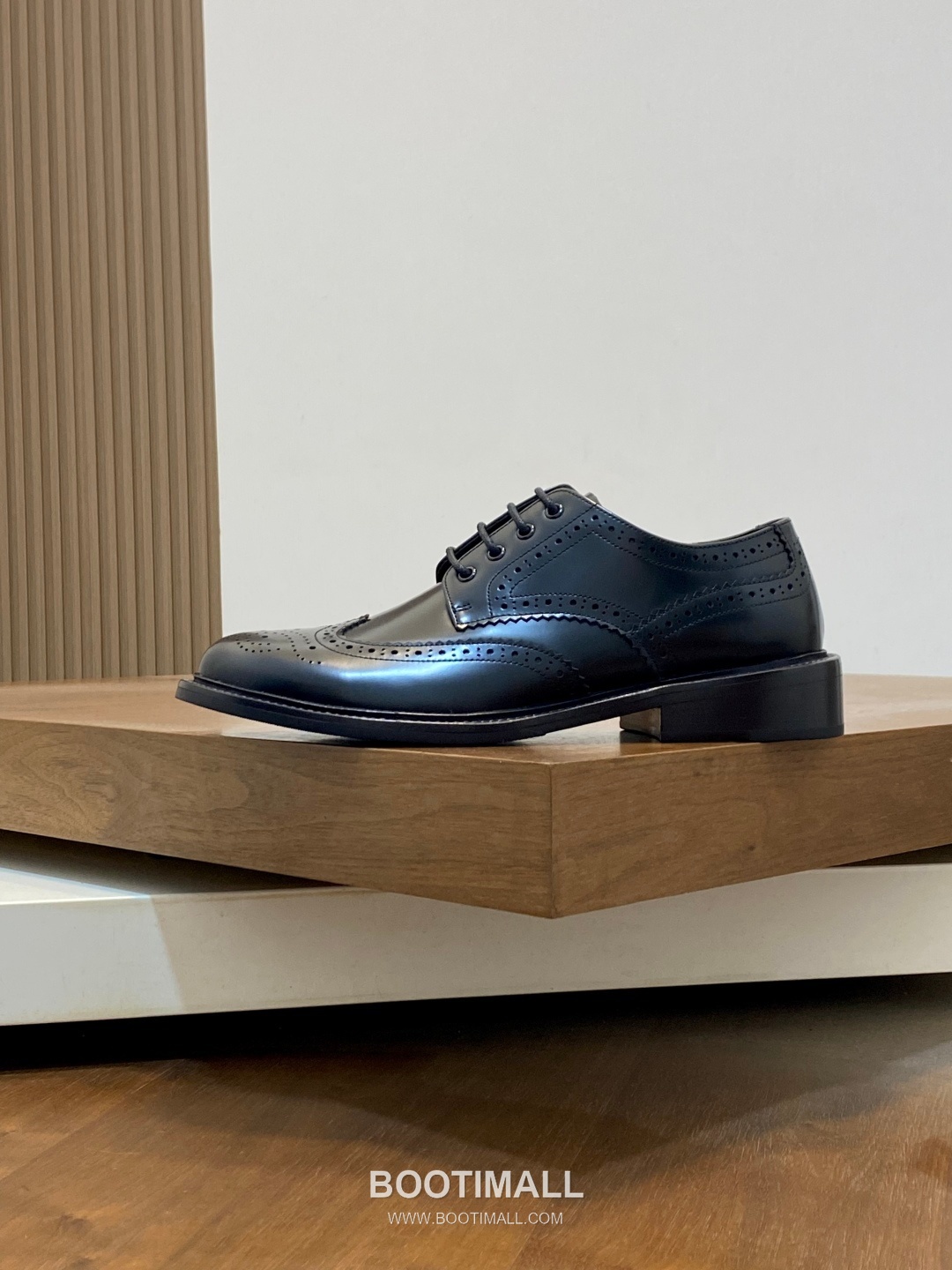 프라다 수입가죽 브로그디테일 레이스업 블랙 더비슈즈 Prada Imported Leather Brogue Detail Black Derby Shoes 2