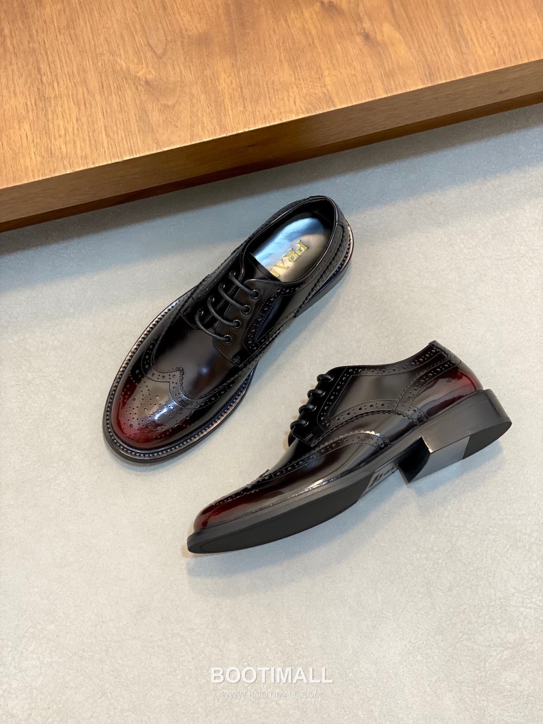 프라다 수입가죽 브로그디테일 레이스업 블랙 더비슈즈 Prada Imported Leather Brogue Detail Black Derby Shoes 5