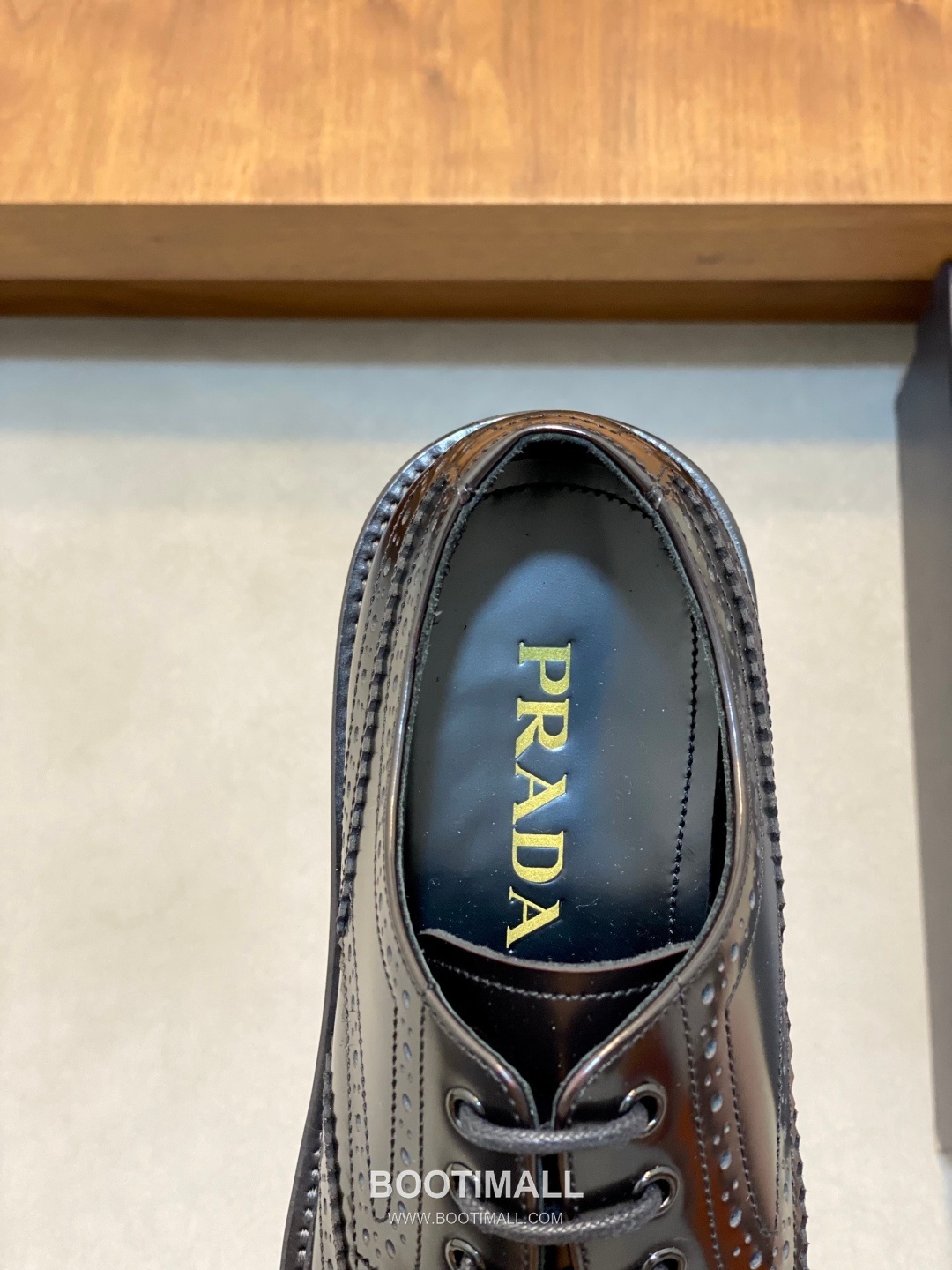 프라다 수입가죽 브로그디테일 레이스업 블랙 더비슈즈 Prada Imported Leather Brogue Detail Black Derby Shoes 7