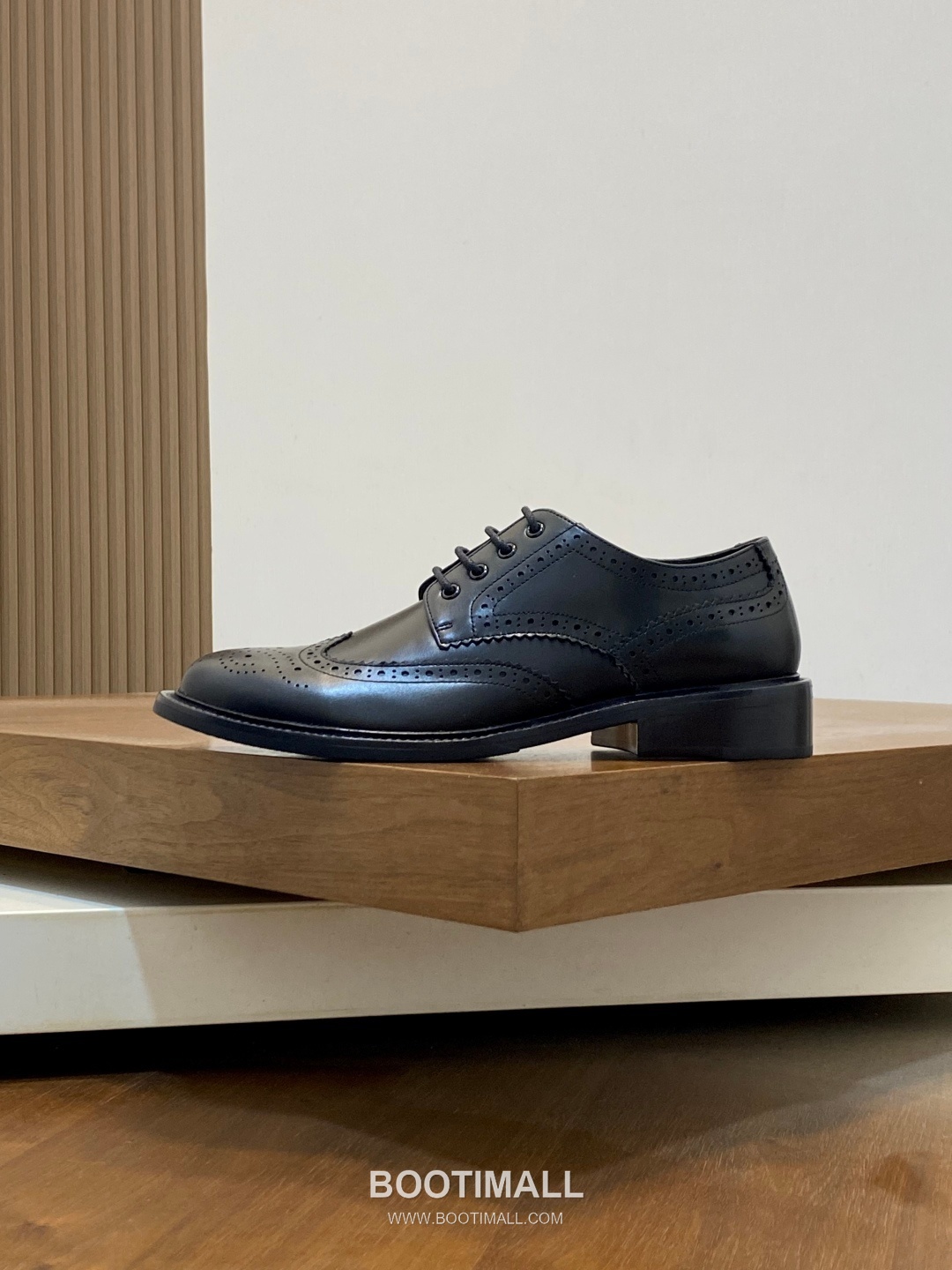 프라다 수입가죽 브로그디테일 레이스업 블랙 더비슈즈 Prada Imported Leather Brogue Detail Black Derby Shoes 2