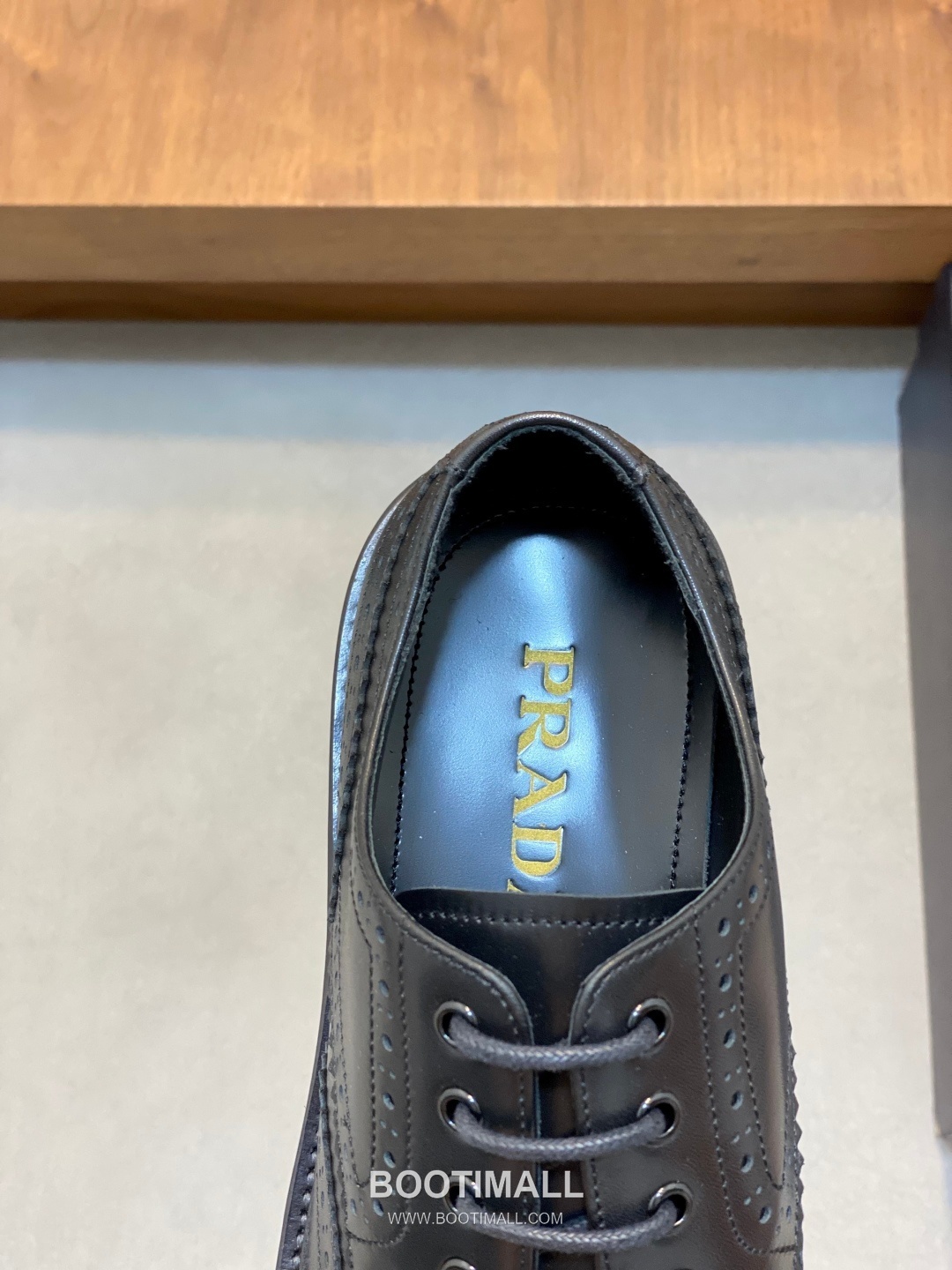 프라다 수입가죽 브로그디테일 레이스업 블랙 더비슈즈 Prada Imported Leather Brogue Detail Black Derby Shoes 7