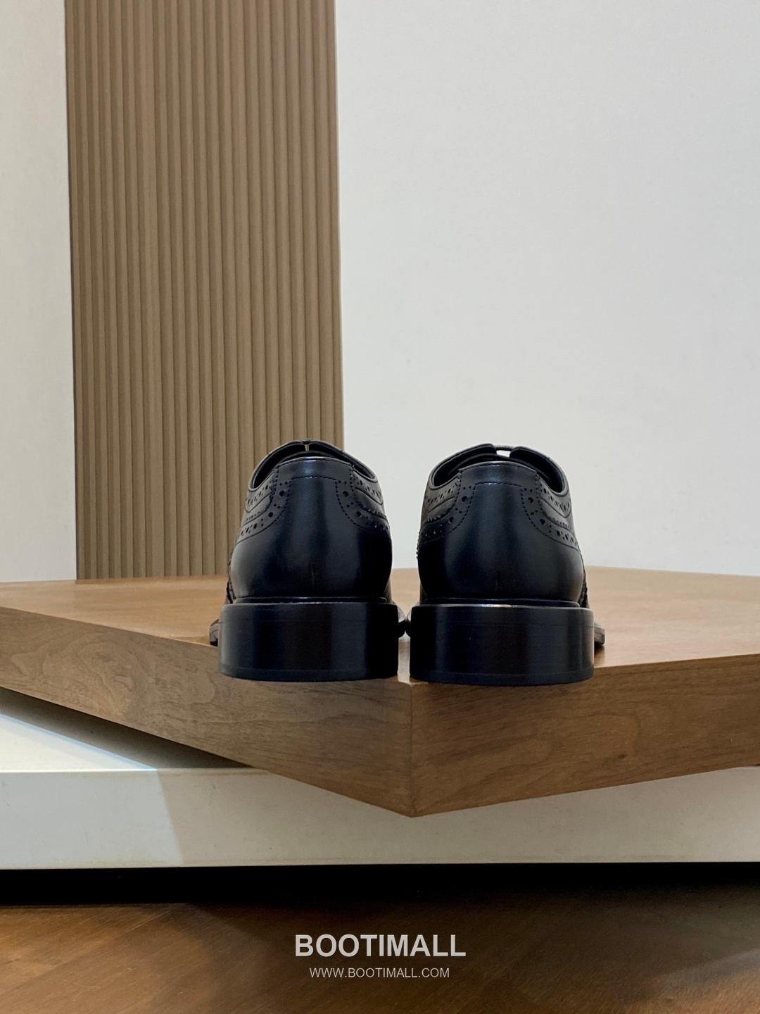 프라다 수입가죽 브로그디테일 레이스업 블랙 더비슈즈 Prada Imported Leather Brogue Detail Black Derby Shoes 8
