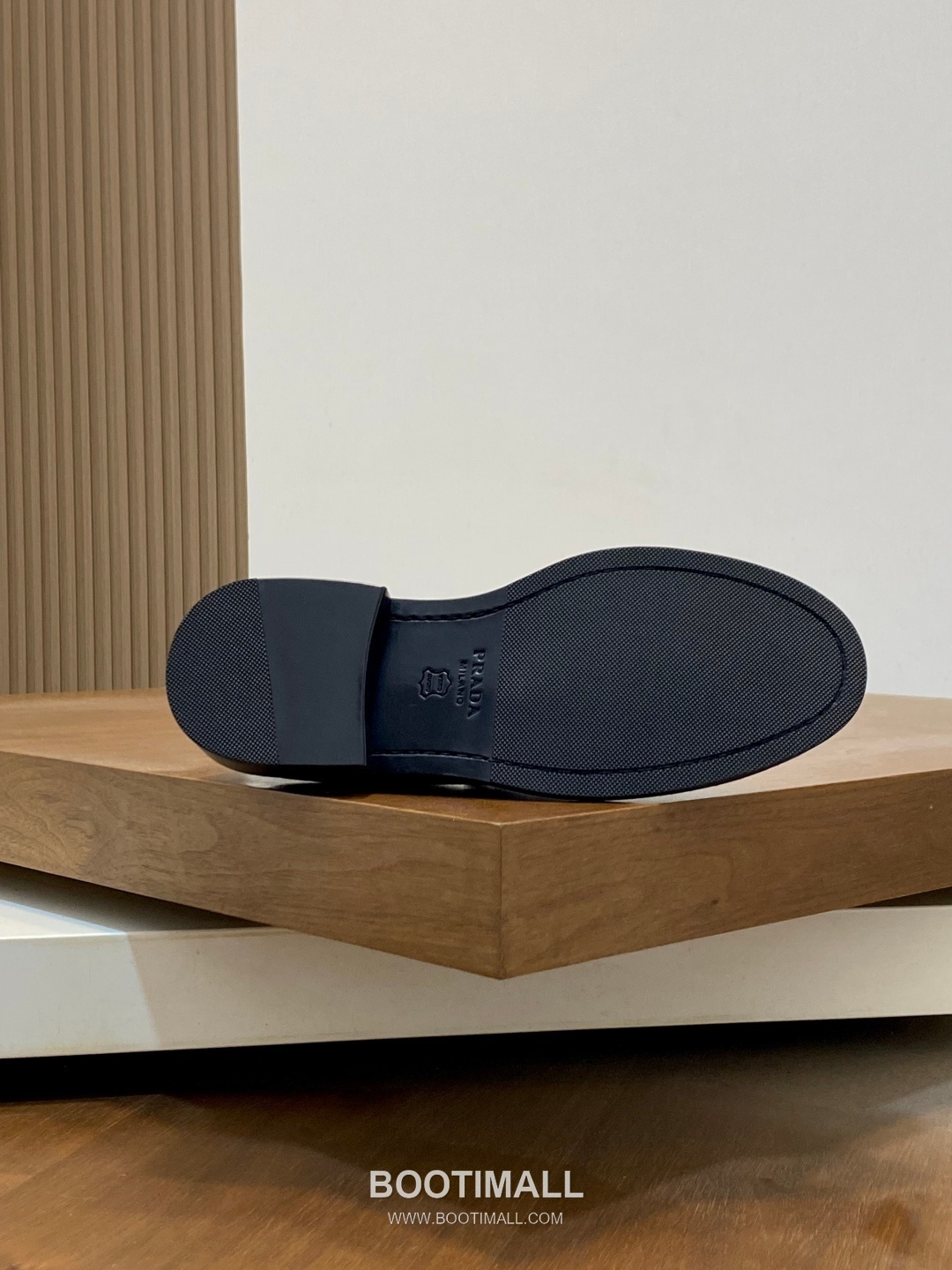 프라다 수입소가죽 브로그디테일 레이스업 블랙 더비슈즈 Prada Imported Calfskin Brogue Detail Lace-up Black Derby Shoes 9