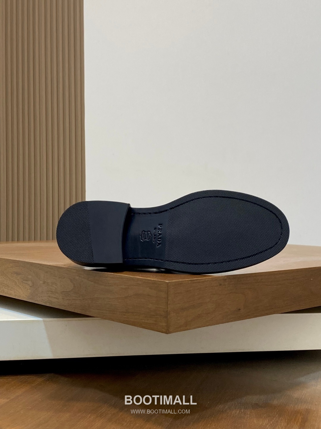 프라다 수입소가죽 브로그디테일 레이스업 블랙 더비슈즈 Prada Imported Calfskin Brogue Detail Lace-up Black Derby Shoes 9