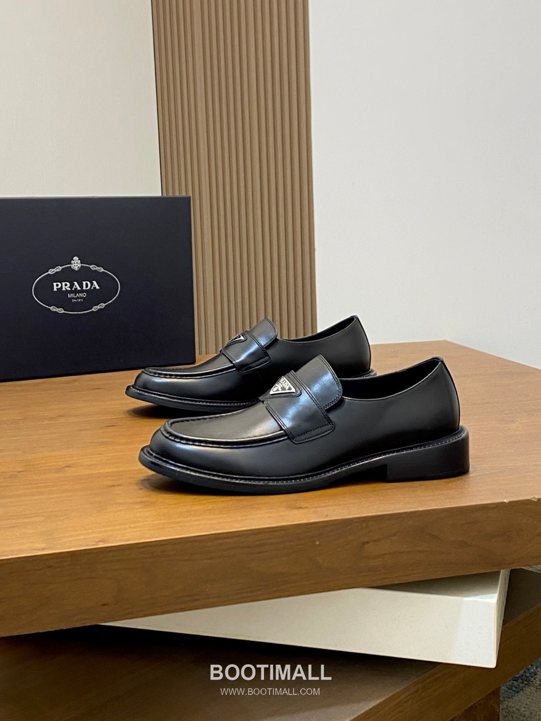 프라다 수입소가죽 브로그디테일 레이스업 블랙 더비슈즈 Prada Imported Calfskin Brogue Detail Lace-up Black Derby Shoes 3