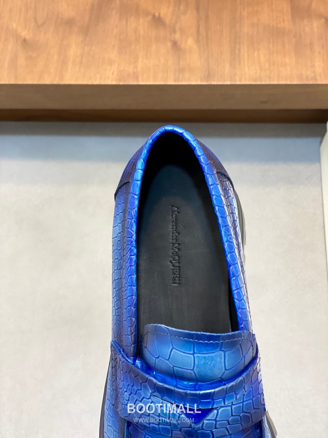 메종마르지엘라 송아지가죽 스테이플디테일 블랙 로퍼 Maison Margiela Calfskin Staple Detail Black Loafers 7