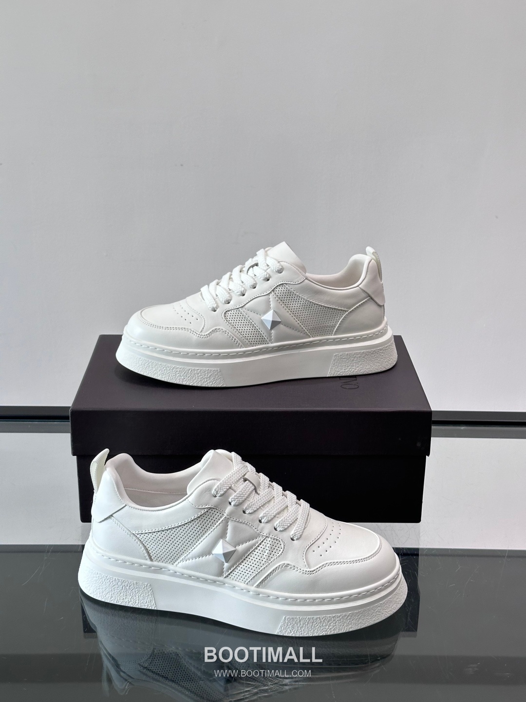 발렌티노 송아지가죽 펀칭디테일 플랫폼 화이트 스니커즈 Valentino Calfskin Perforated Detail Platform White Sneakers 5cm 4
